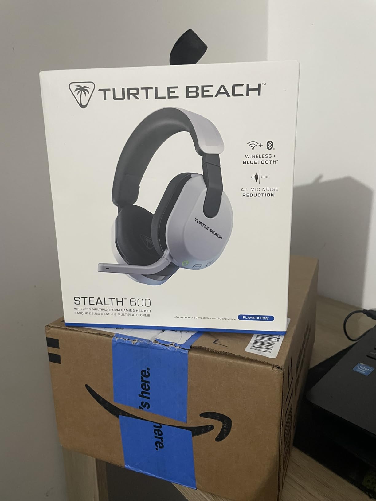 Turtle Beach Stealth 500 Wireless Amplified Gaming Headset for PS5, PS4, PC, & Mobile - 40-Hr Battery, Bluetooth, Memory Foam Cushions, Flip-to-Mute Mic, EQ Presets, Companion App - Black customer photo 1