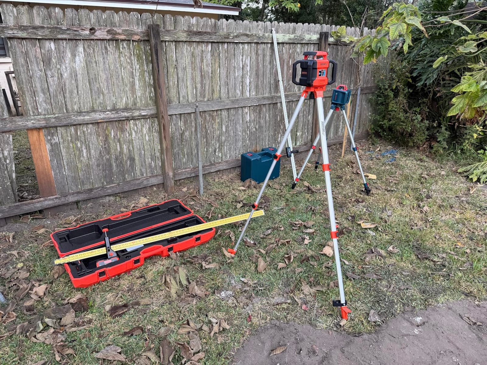Johnson Level & Tool JRT300-RDHV-S Self-Leveling Red Dual Slope Rotary Laser System, 4,000FT Range, Lithium Ion Batteries, Magnetic Target, Laser Detector, Remote Control, Tripod and 13 FT Grade Rod customer photo 2