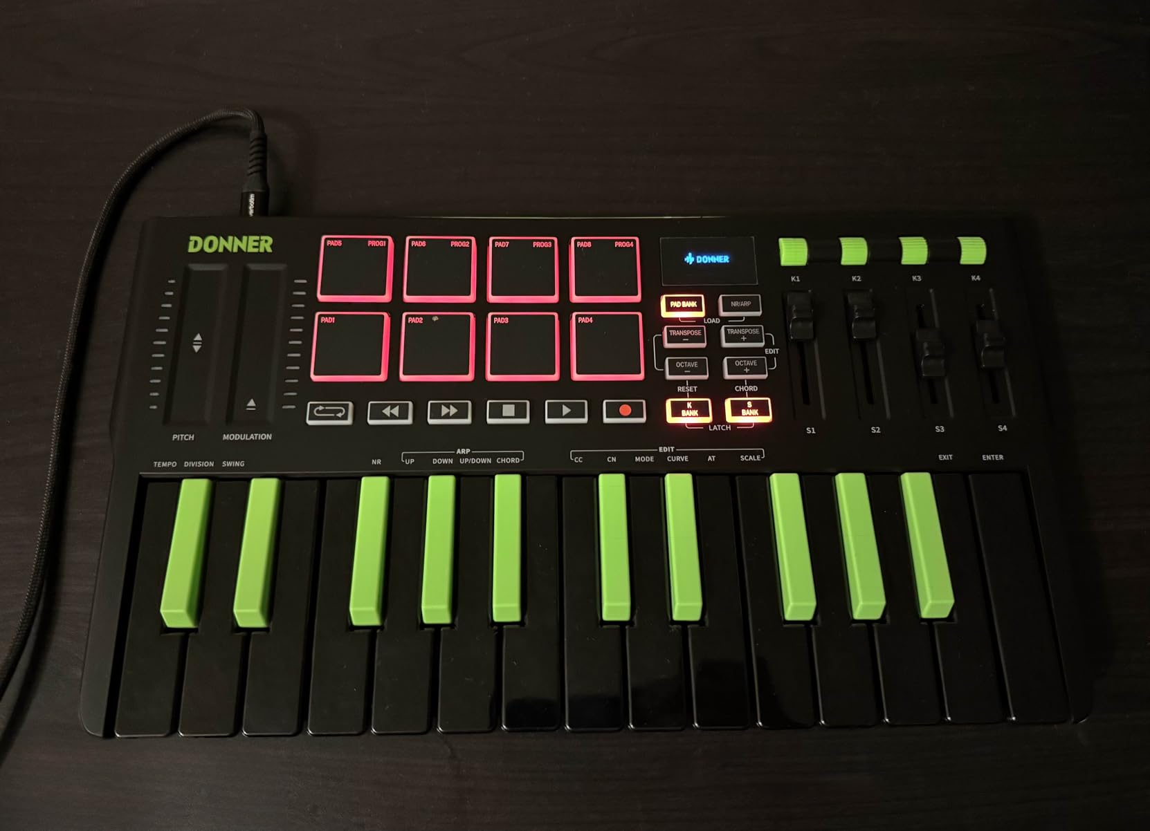 Donner DMK 25 Pro USB-C MIDI Keyboard Controller, 25 Key Portable Mini MIDI Keyboard with 8 Drum Pads, OLED Display, 16 Smart Scales, Arpeggio, 4 DAW Software customer photo 2