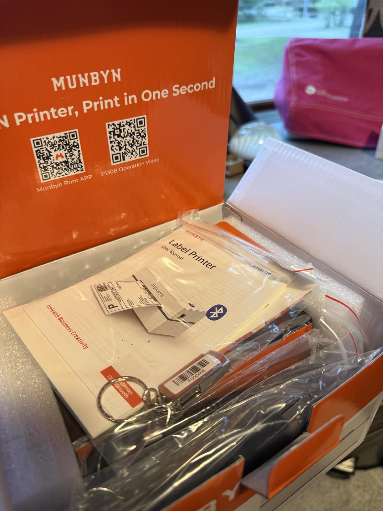 MUNBYN Bluetooth Thermal Label Printer, Wireless 4x6 Shipping Label Printer | Work for Shipping Packages Small Business Office or Home, Compatible with iPad iPhone Android Windows macOS Chrome customer photo 1