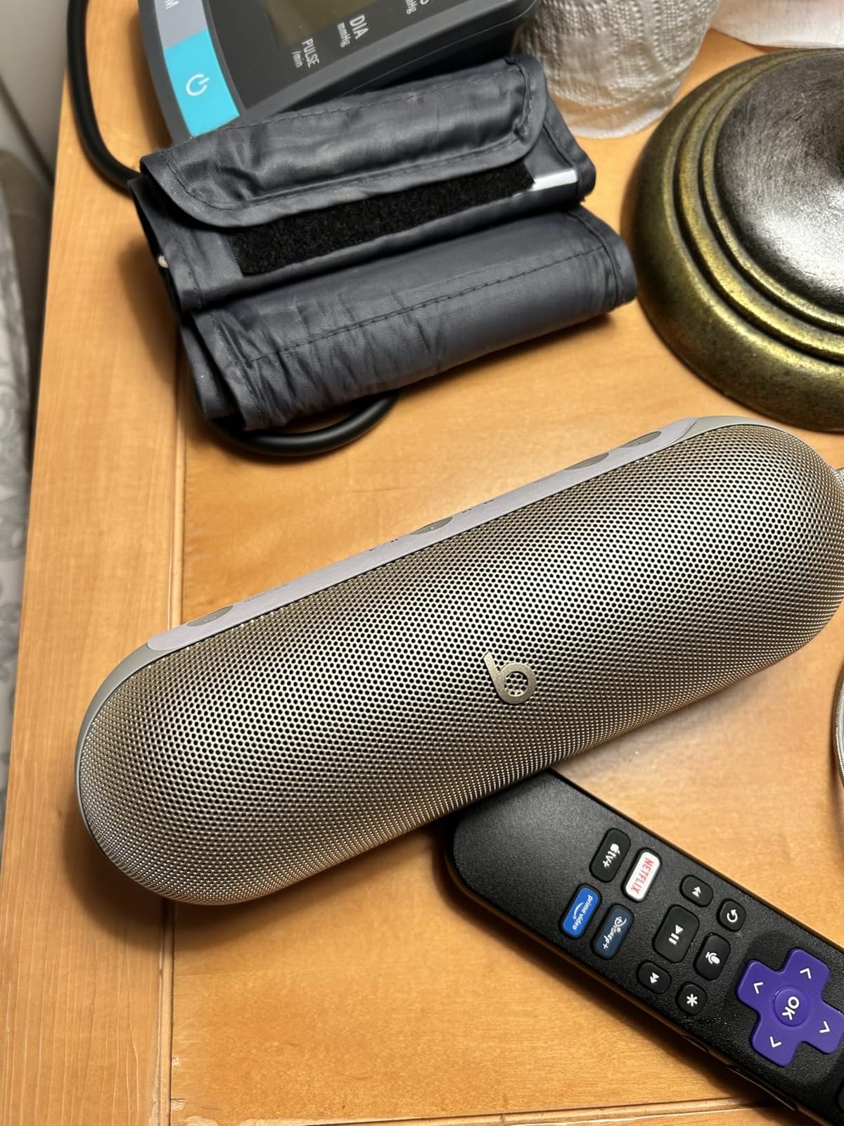 Beats Pill - Portable Bluetooth Speaker- Up to 24H Battery Life, Water Resistant, Bluetooth, Apple & Android Compatible, Seriously Loud Sound for Home, Outdoor and Travel- Champagne Gold customer photo 1