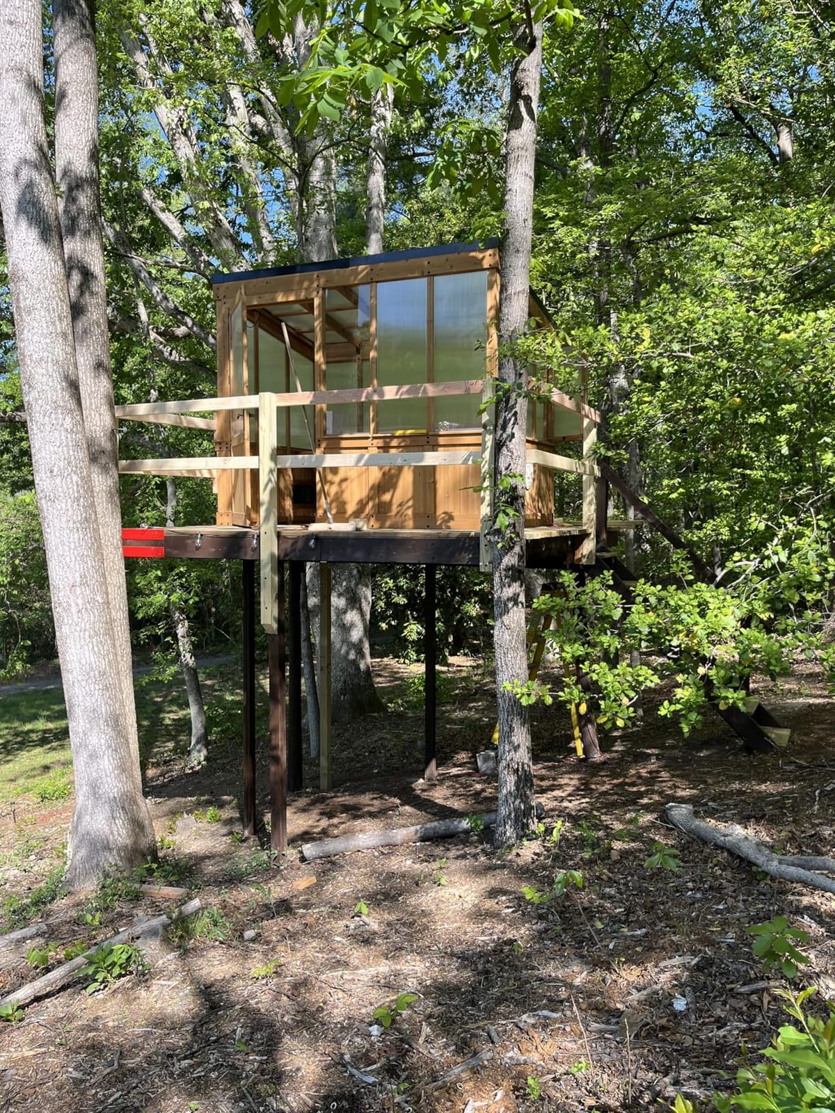 Backyard Discovery Willow 9' x 6' White Cedar Wood and Polycarbonate Walk-in Greenhouse Kit with Exhaust Fan, Windows, Hose Hook-Ups, PowerPort, Staging Shelves for Year-Round Outdoor Gardening customer photo 2