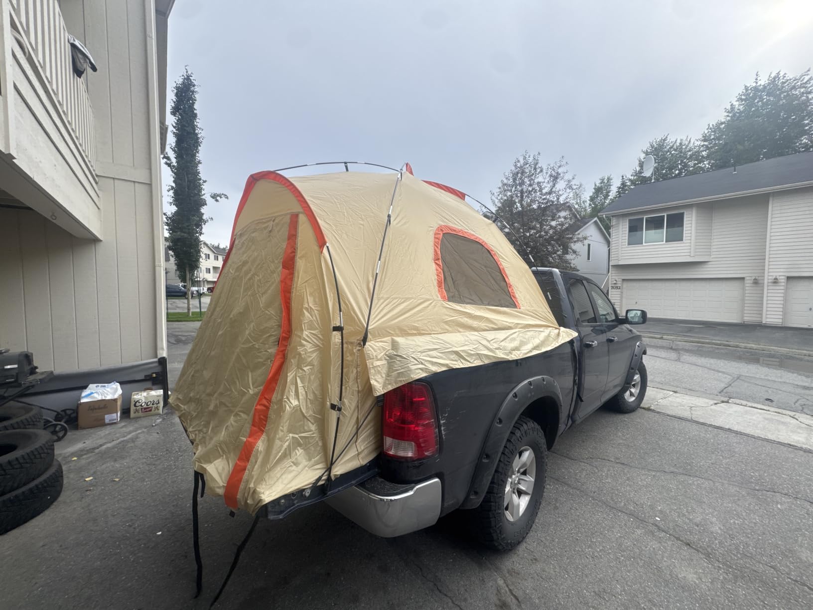 Pickup Truck Tent with Awning Shade, Waterproof PU5000mm Oxford for 5.5-6.3 FT Truck Bed for Camping Travel Outdoor Activities for Chevy Silverado 1500, Ram 1500/Dakota, F150, GMC 1500, Titan, Tundra customer photo 2