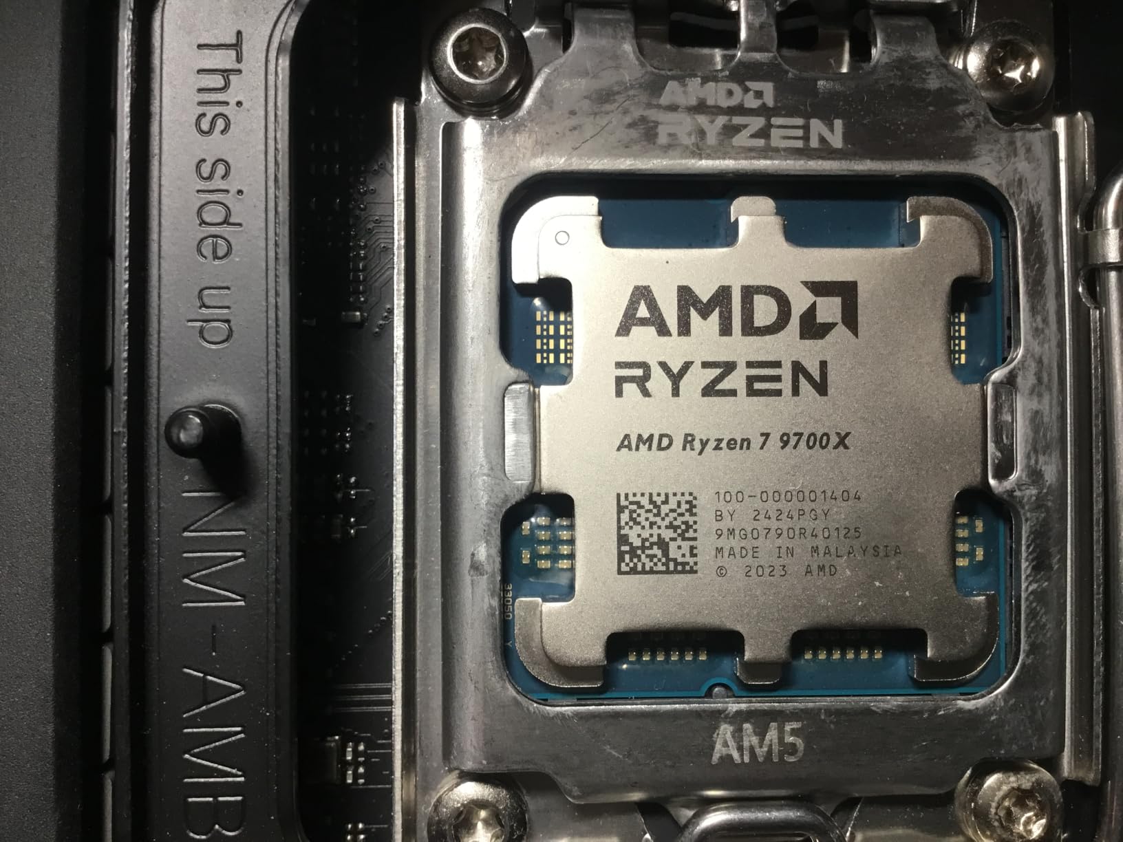 AMD Ryzen 7 9700X 8-Core, 16-Thread Unlocked Desktop Processor customer photo 2