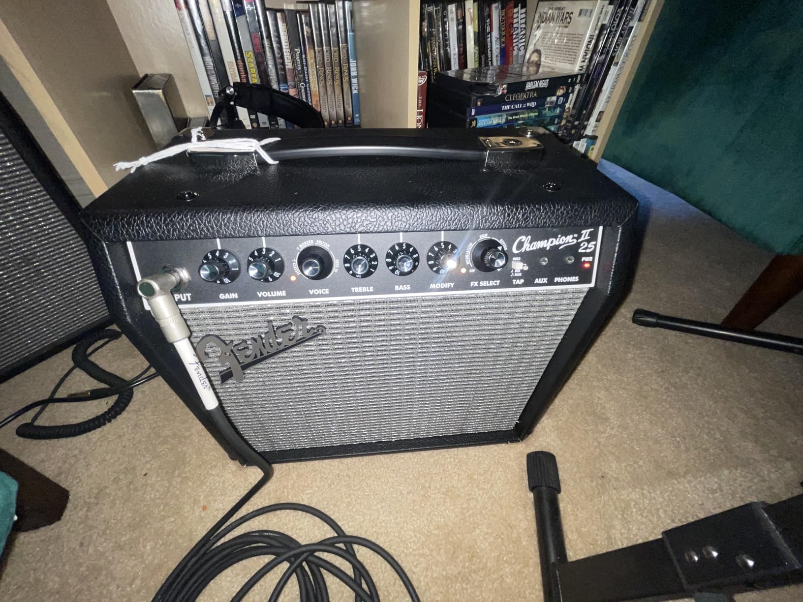 Fender Champion II 25 Watt Electric Guitar Combo Amp, Speaker, USB & Aux customer photo 1