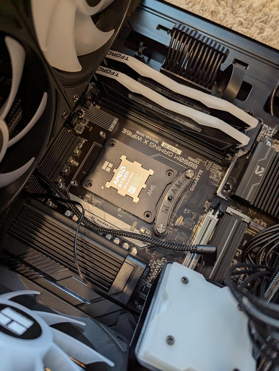 darkFlash Micro ATX PC Case, Pre-Install 3 PWM ARGB Fans Computer Case, Full View Dual Tempered Glass MATX Gaming PC Case, Type C Port, Supports up to 240mm AIO (DB330M) (White) customer photo 2