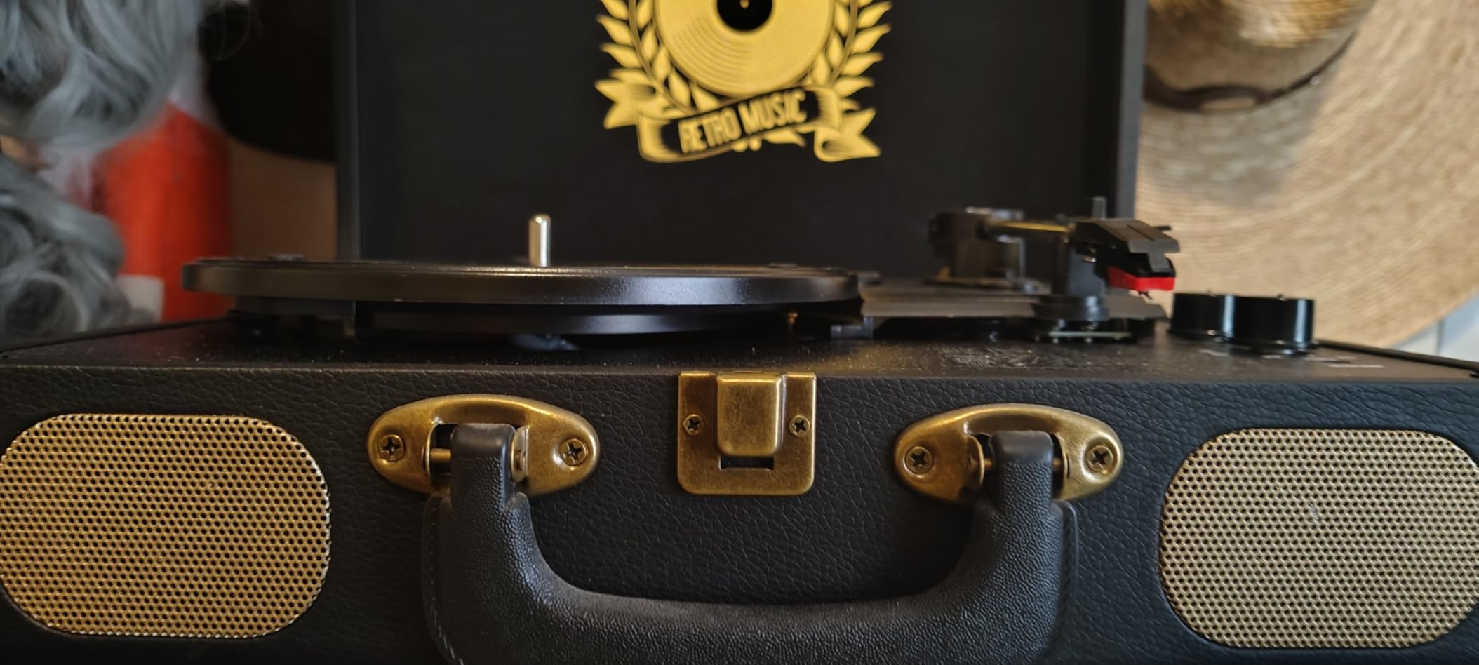 Vinyl Record Player Bluetooth 3-Speed Portable Vintage Suitcase with Built-in Speakers, RCA Line Out AUX in Headphone Jack Vintage Turntable, Black customer photo 1