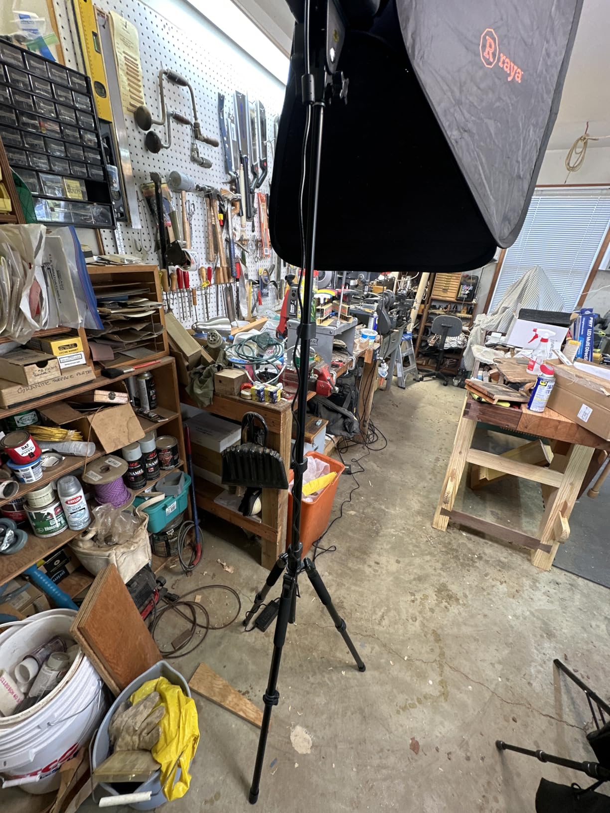 NEEWER Photography Light Stand, 1.5-6.4ft/47-195cm Reversible Aluminum | Studio Lighting Tripod, Portable Phone Video Stand with 1/4