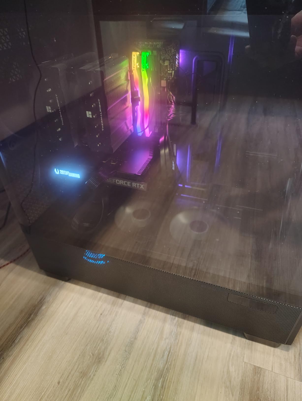 Antec Flux Pro Full-Tower E-ATX PC Case, 6 PWM Fans Included, Black | 6 PWM Fans, Walnut Wood Front Panel, High-Airflow, 90 Degree Rotated PSU Mount, 420mm Radiator Support, CPU and GPU Temp Display customer photo 2