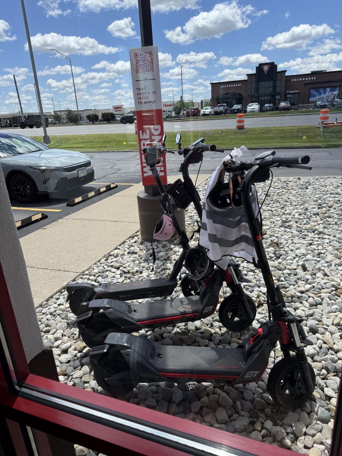 Segway ZT3 Pro Electric Scooter, Up to 24.9 MPH, 43.5-Mile Range, Dual Suspension, Flash Charge, 1600W Peak Motor, Off-Road Scooter for Adults UL Certified customer photo 1