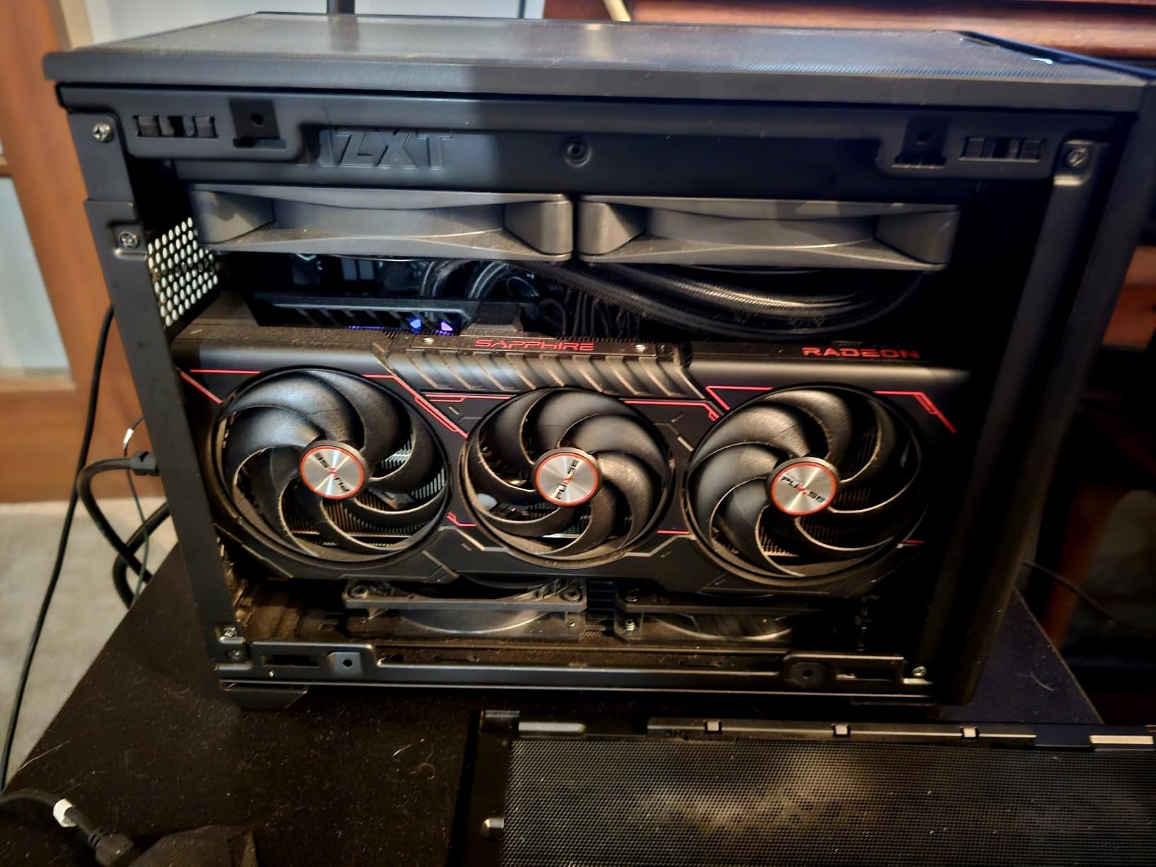 ASUS ROG STRIX X870-I GAMING WIFI AMD AM5 X870 Mini ITX Motherboard 10+2+1 power stages, Dynamic OC Switcher, Core Flex, DDR5 AEMP, WiFi7, 2x M.2, PCIe 5.0, Q-Release Slim, USB4, AI OCing & Networking customer photo 1