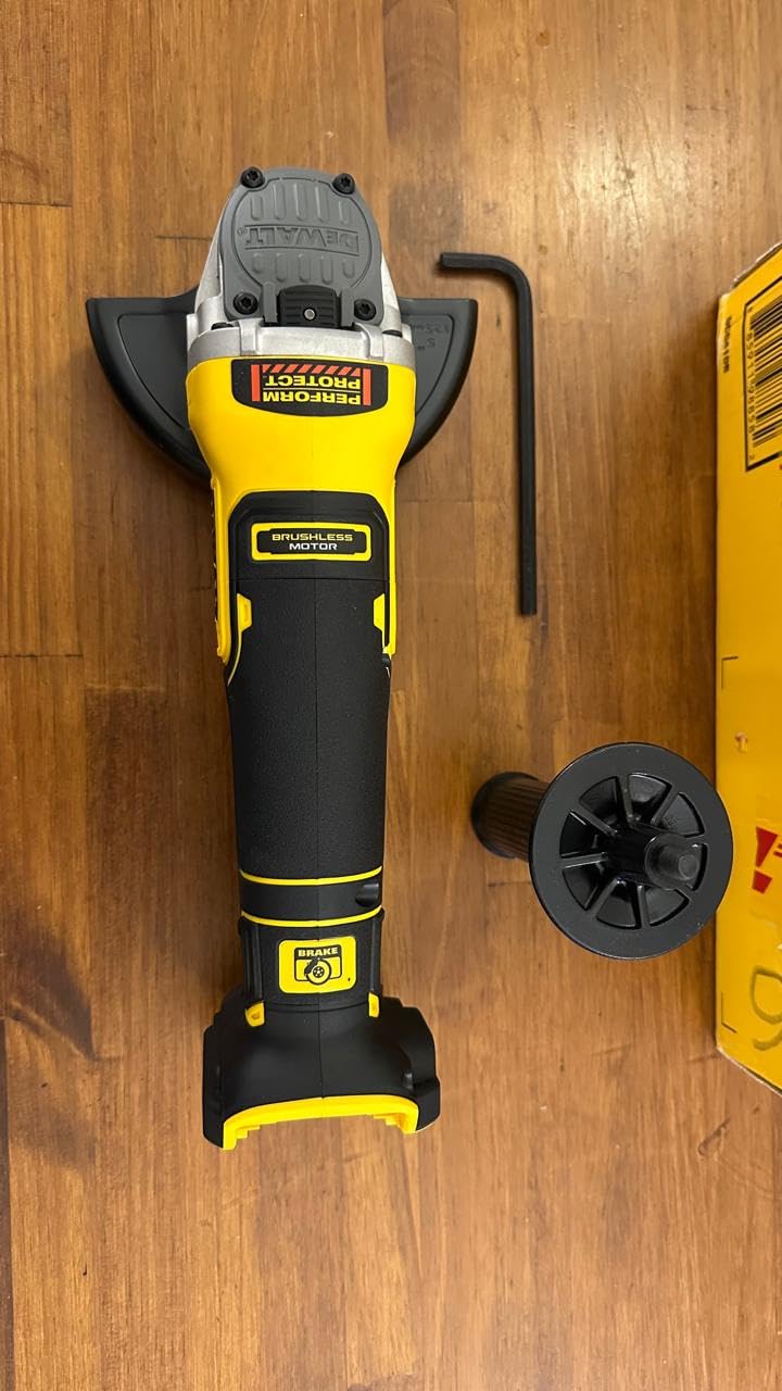 DEWALT 20V MAX* XR Brushless Cordless 4-1/2-5 in. Angle Grinder (Tool Only) (DCG410B) customer photo 2