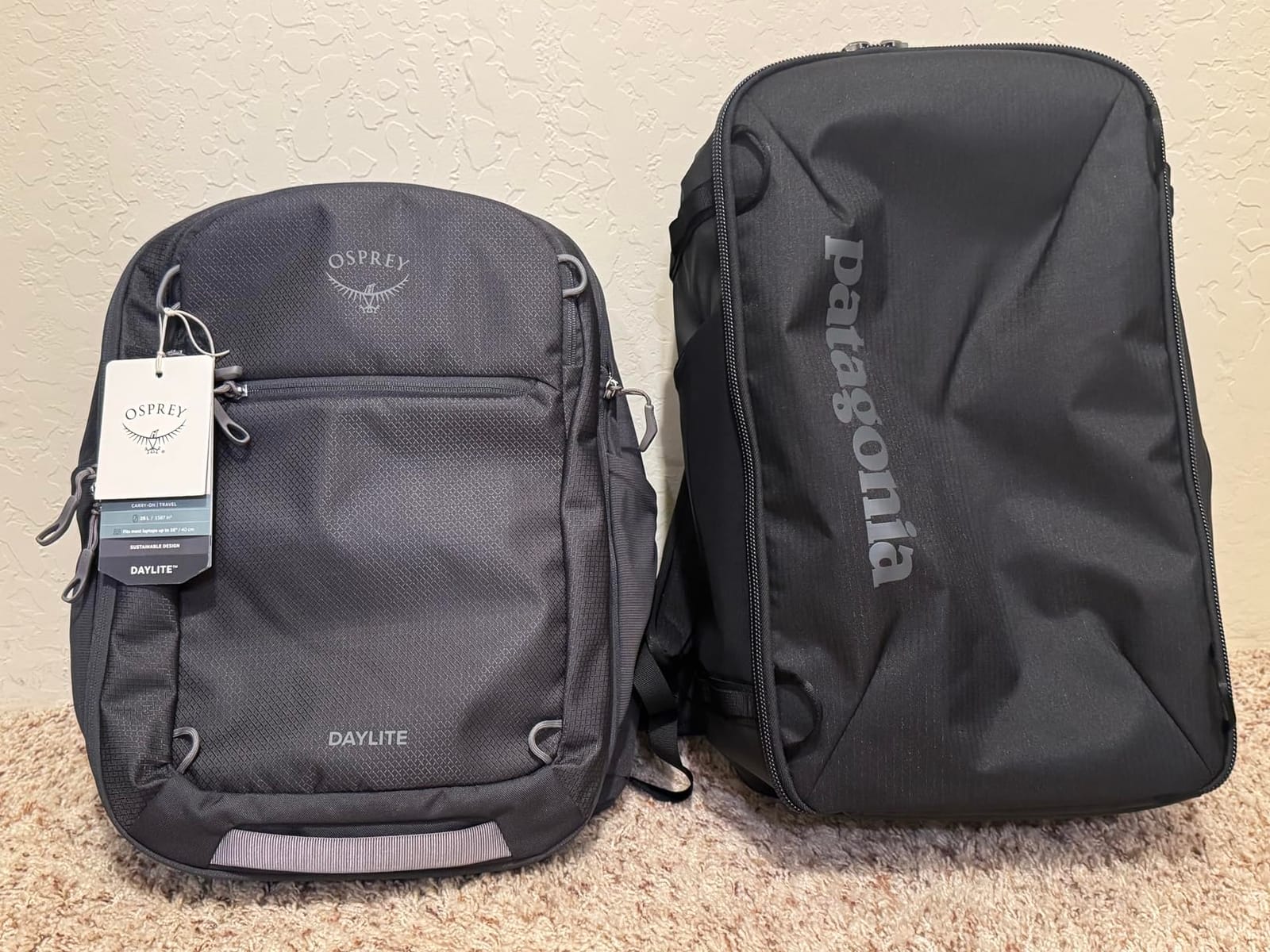 Osprey Daylite Expandable 26+6 Travel Pack, Blue OS | travel backpack, carry on bag, laptop sleeve, personal item, Blue color, OS size customer photo 1
