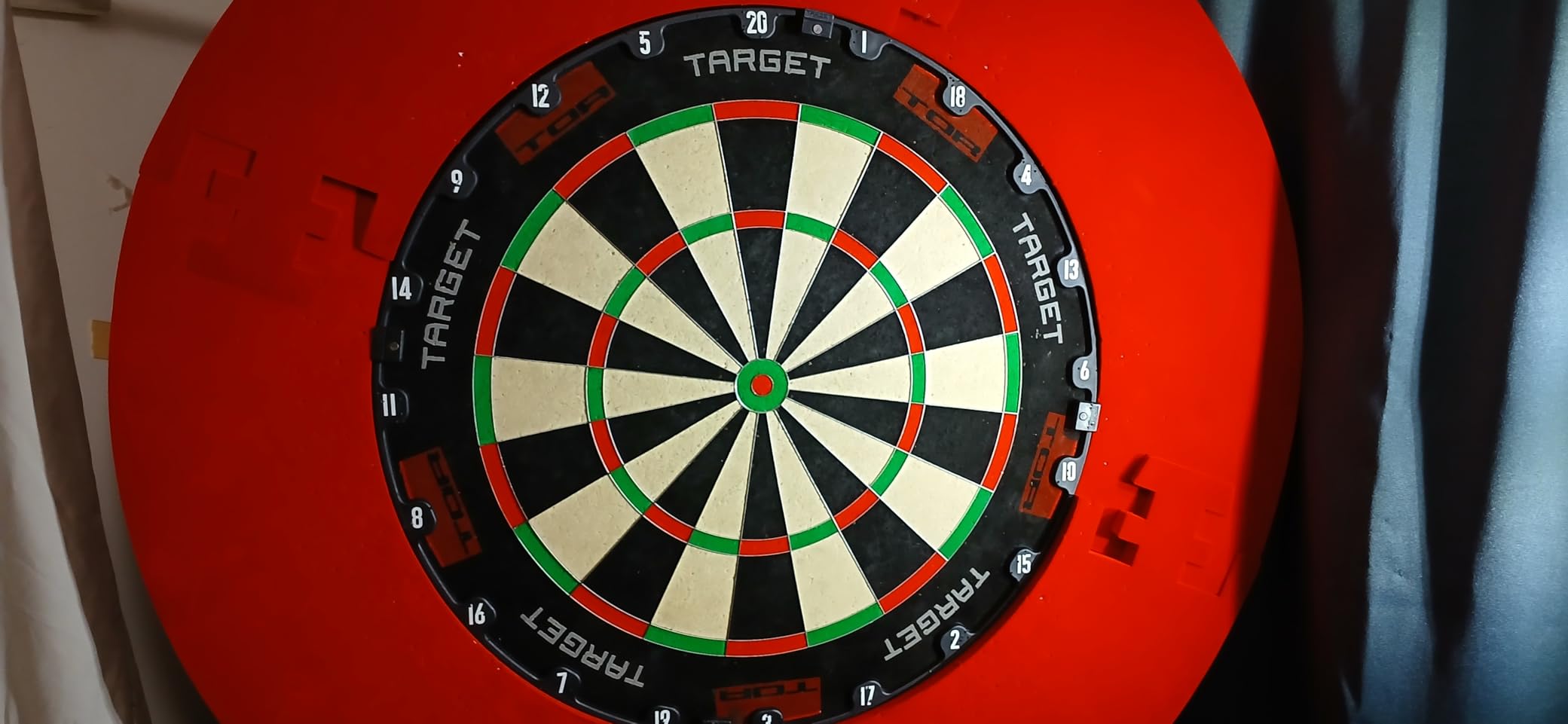 Target Darts TOR Dartboard, Steel Tip Dart Board | Competition Standard Steel Tip Dartboards with Fixing Kit, Modern Rotational Number Ring, Premium Madagascan Sisal, Stainless Steel Thin Wire System customer photo 1