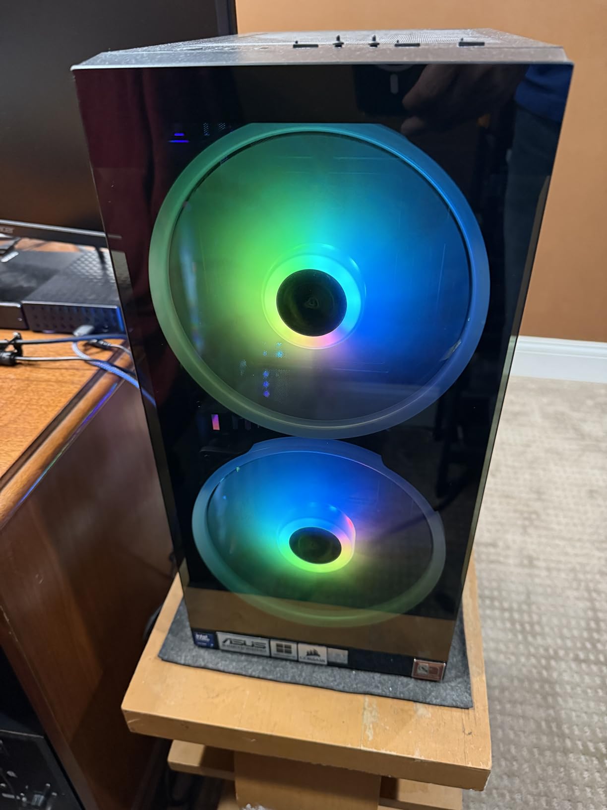 Intel Core Ultra 9 Processor 285K 24 cores (8 P-cores + 16 E-cores) up to 5.7 GHz customer photo 1
