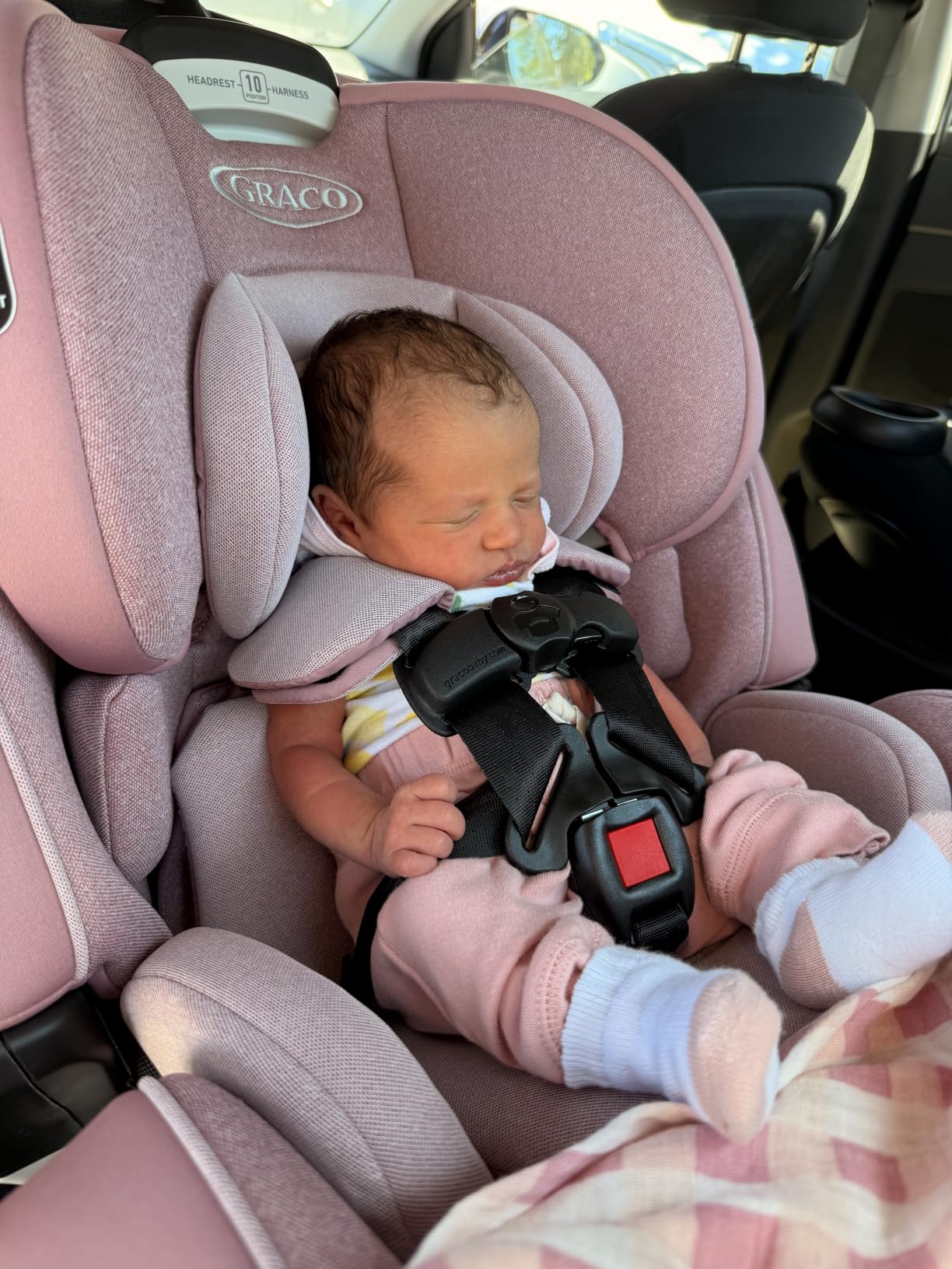 Graco 4Ever DLX 4-in-1, 10 Years Use Infant to Toddler Car Seat, Maddox, Includes Rear Facing, Forward Facing, Highback Booster & Backless Booster Seat Options customer photo 2