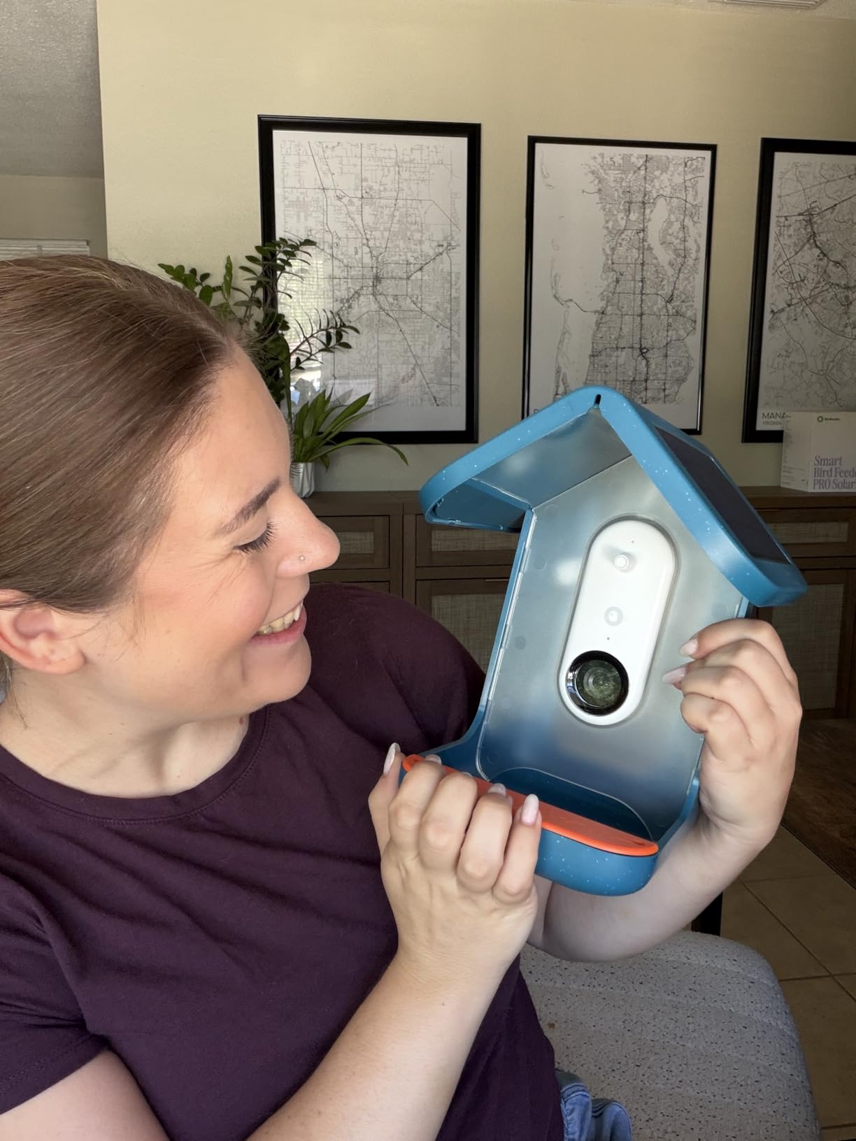 Birdbuddy PRO Solar Smart Bird Feeder with Camera - AI Bird Species Identification, 5MP Photos, 2K HD Video Live Stream Camera, Slow-Motion Video, 2.6in Focus - Blue Solar customer photo 2