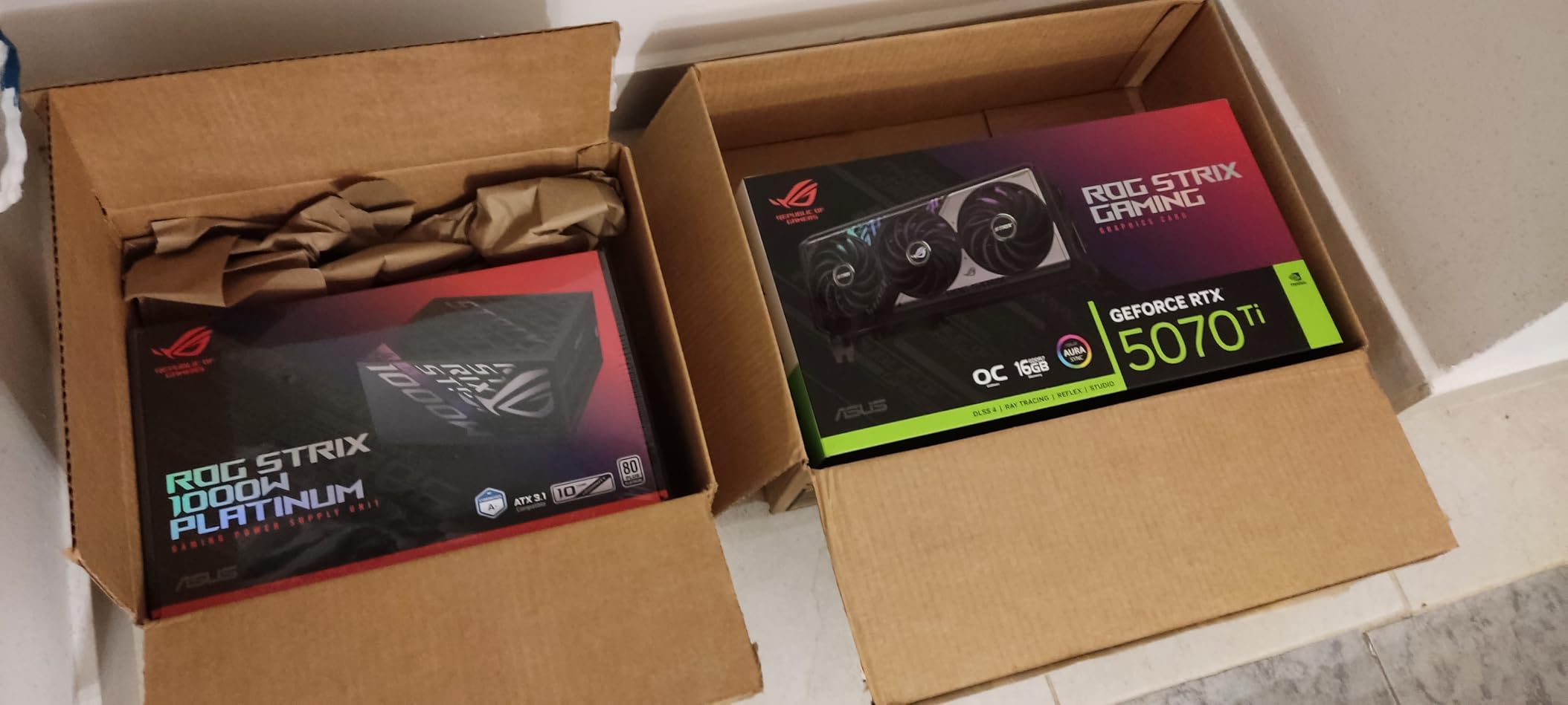 ASUS ROG Strix 1000W Platinum (Fully Modular Power Supply, 80 Plus Platinum Certified, ATX 3.1, Cybenetics Lambda A+, GaN MOSFET, GPU-First Intelligent Voltage Stabilizer, 10-Year Warranty) customer photo 1