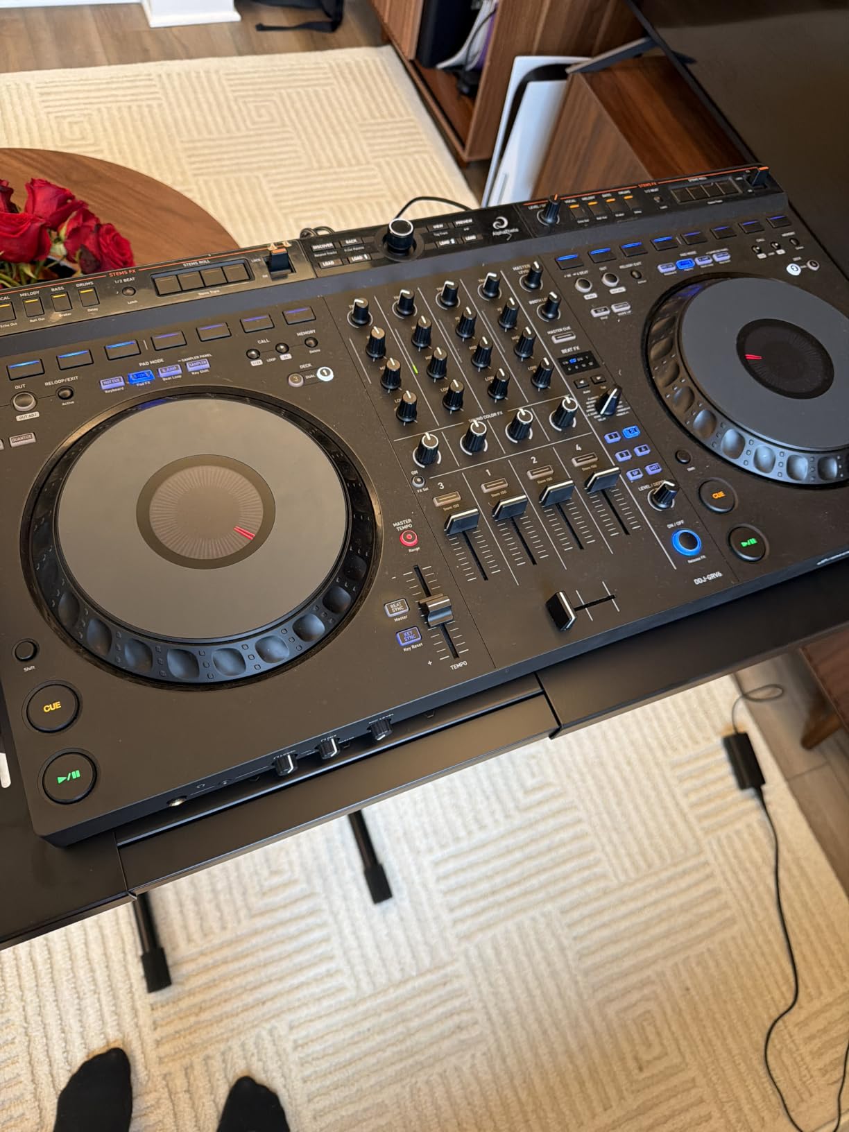 AlphaTheta DDJ-GRV6 4-Channel DJ Controller, Groove Circuit, Black | Club-Standard Layout, Full-Size Jog Wheels, rekordbox and Serato DJ Pro Compatible customer photo 2
