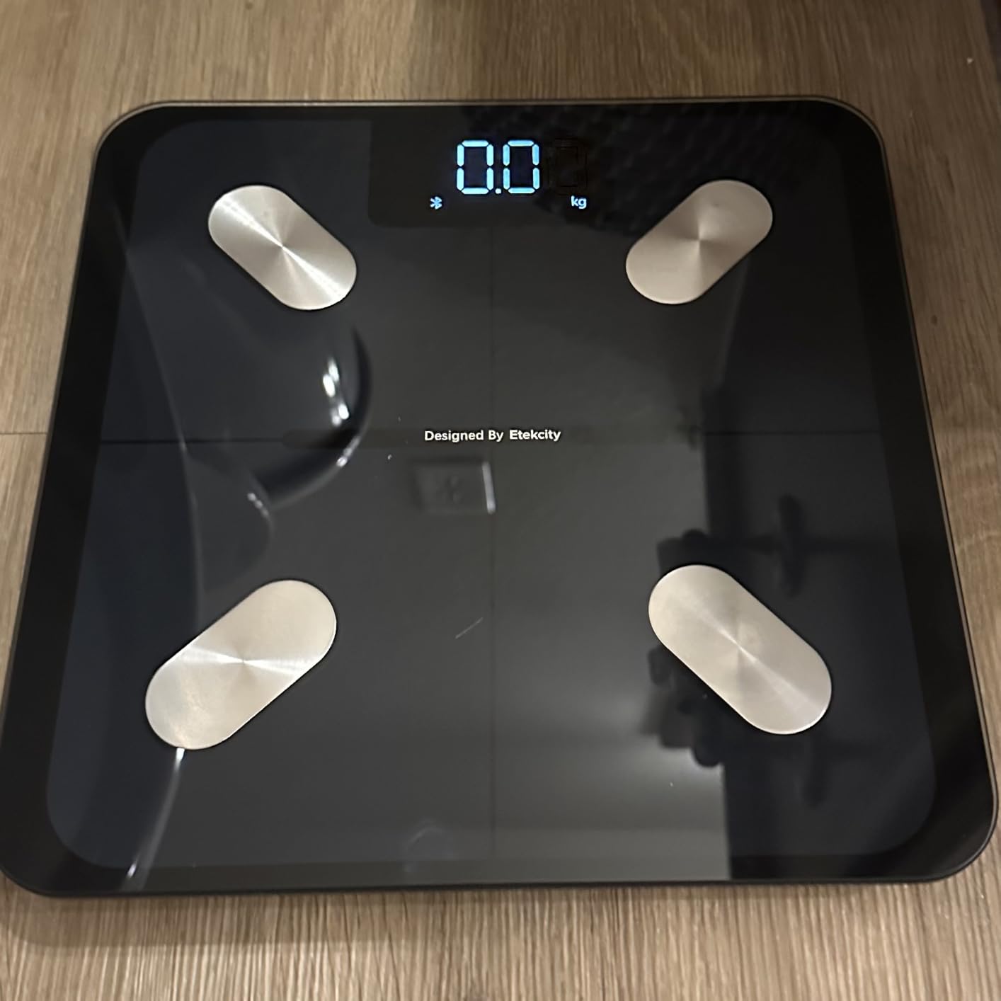 Etekcity Upgraded Smart Scale for Body Weight Fat and BMI, FSA Eligible | HSA Eligible, Bathroom Scale with Muscle Mass, 13 Metrics, Large Display, Offline Mode and App Connection customer photo 1