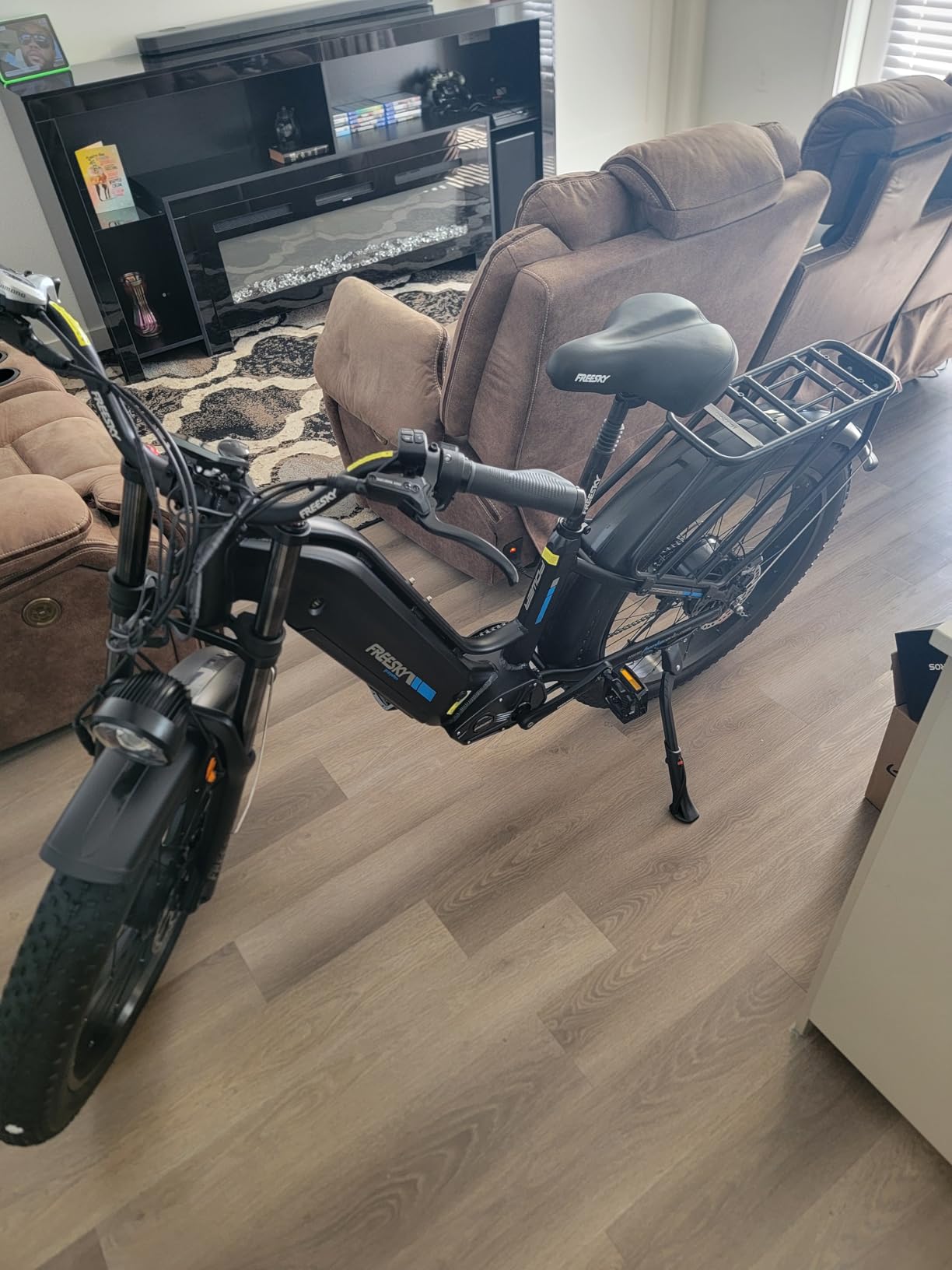 FREESKY Ranger Air 3500W AI Dual Motor Electric Bike for Adults | 105mile Long range Ebikes,34MPH,UL2849/2271 certified by TUV,Full suspension,26'fat tire,Step-thru,Mountain,hunting,gravel customer photo 1