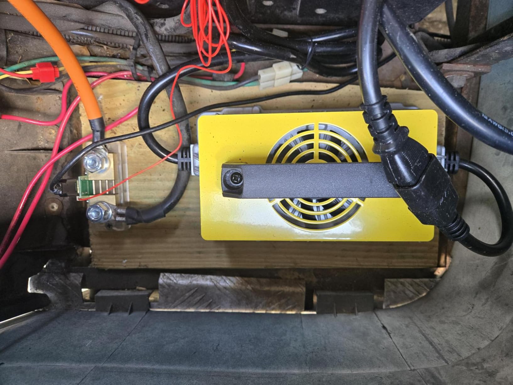 LOSSIGY 48V Lithium Battery Golf Cart Conversion Kit with Charger & Monitor customer photo 1