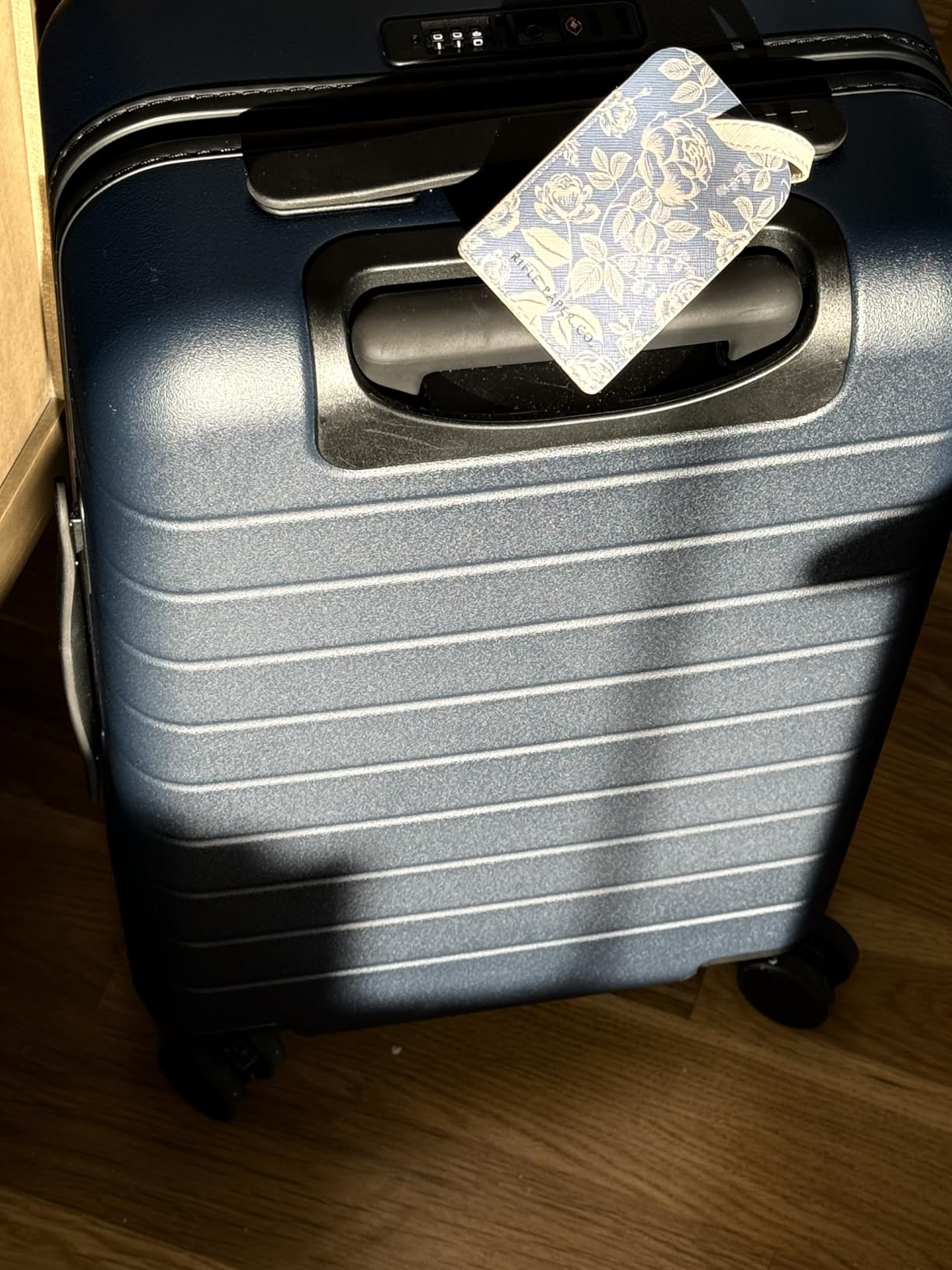 Away The Carry-On Luggage, 22-inch Lightweight Hardside Spinner Suitcase | Durable & Lightweight, Premium 360° Spinner Wheels, Interior Compression System, TSA-Approved Lock, Sea Green customer photo 2