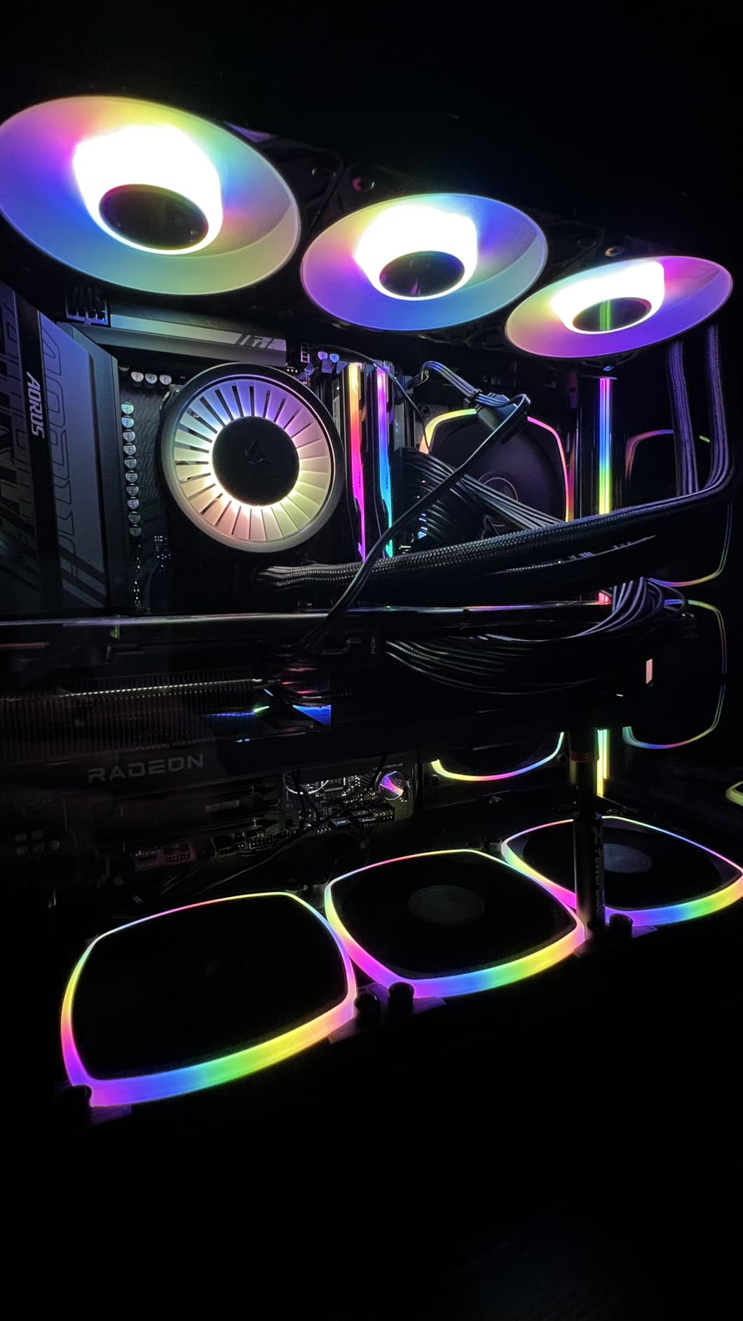ARCTIC Liquid Freezer III Pro 360 A-RGB - AIO CPU Cooler, 3 x 120 mm Water Cooling, 38 mm Radiator, PWM Pump, VRM Fan, AMD AM5/AM4, Intel LGA1851/1700 Contact Frame - Black customer photo 2