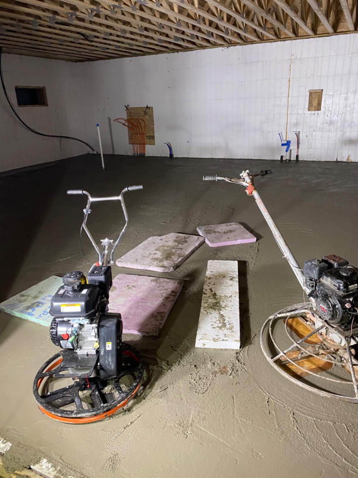 VEVOR Power Trowel 38 inch, 6HP Gas-Powered Smooth Concrete with Float Pan customer photo 1
