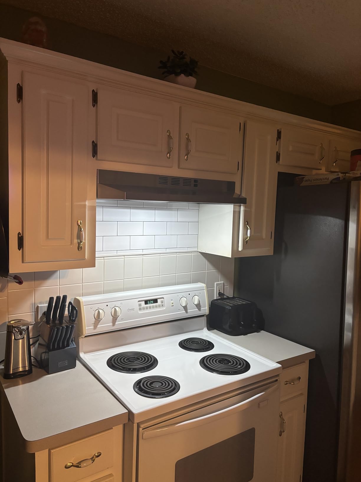 Range Hood 36 inch Under Cabinet, Ducted/Ductless Kitchen Hood 280CFM, Stainless Steel Vent Hood with Rocker Button Control, Stove Hood with 2 Speeds Fan, Bright LED Light customer photo 2