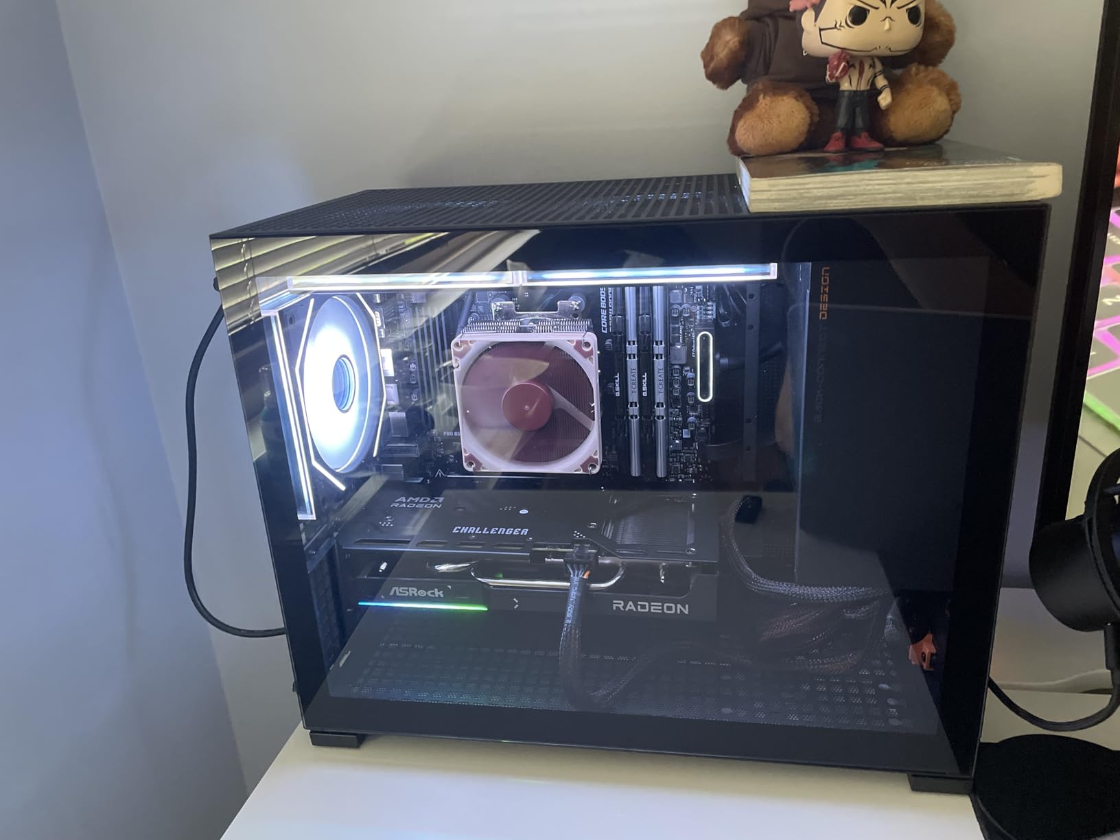JONSBO D32 PRO Micro-ATX PC Case, High Compatibility Mini Desktop Case, A/B Mode for MB, Support MATX Back-Connect/BTF MB, 365mm GPU/240AIO/163mm Air Cooler, ATX/SFX PSU, USB3.2 PC Gaming case, Black customer photo 1