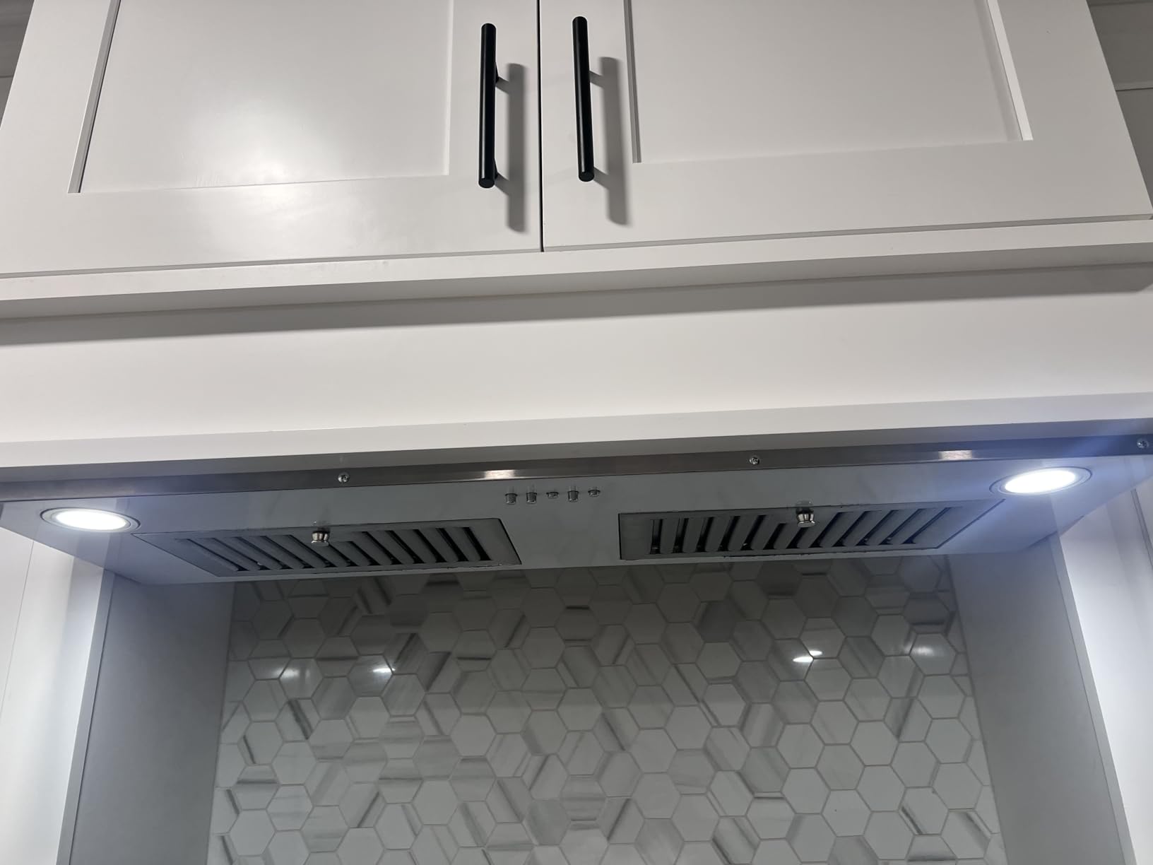 Range Hood Insert 36 inch, Stainless Steel Range Hood 700 CFM | Ductless/Ducted Convertible Kitchen Vent Hood with Push Button Control, 3-Speed Fan, Dishwasher-safe Baffle Filters customer photo 1