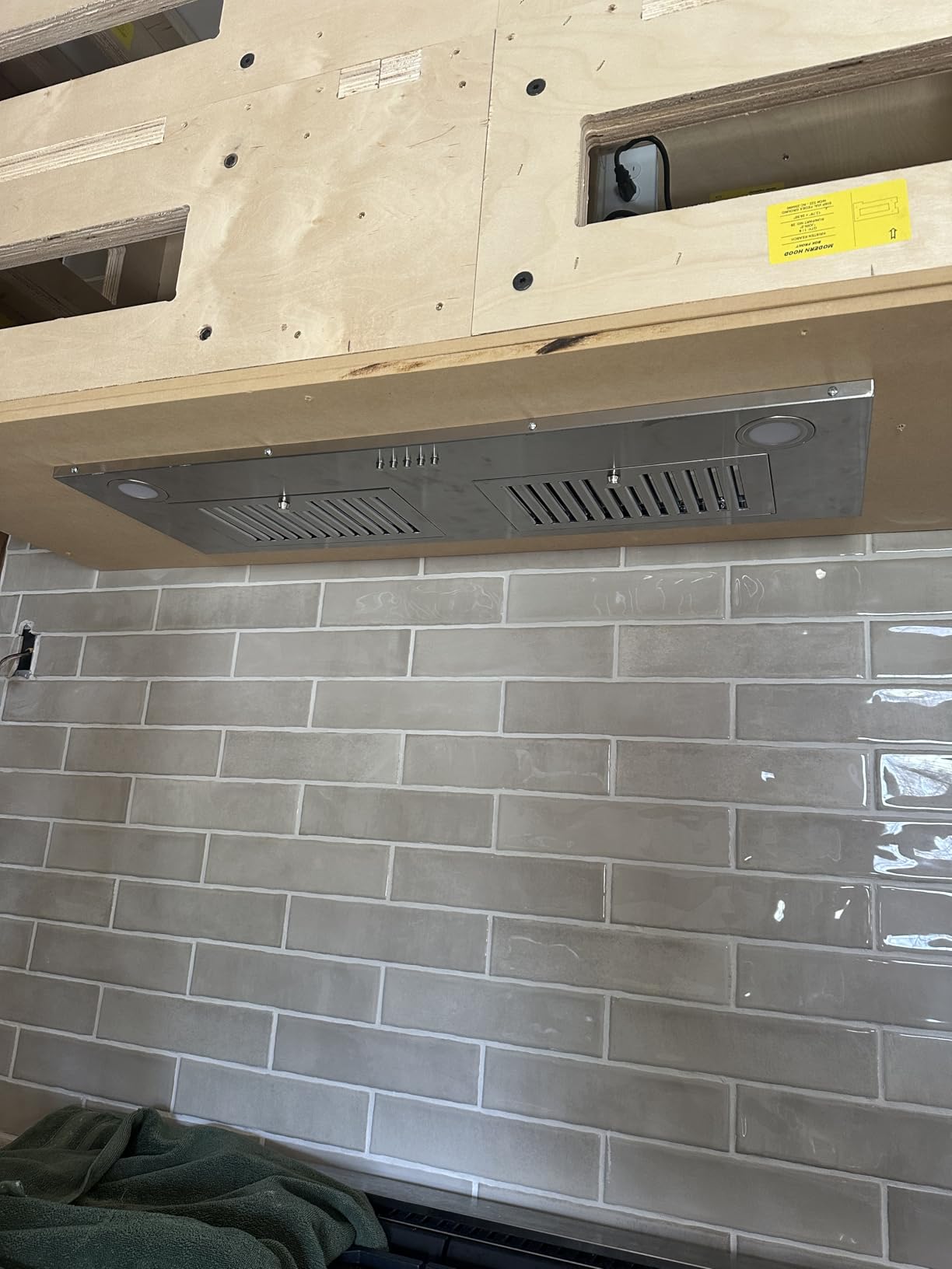Range Hood Insert 36 inch, Stainless Steel Range Hood 700 CFM | Ductless/Ducted Convertible Kitchen Vent Hood with Push Button Control, 3-Speed Fan, Dishwasher-safe Baffle Filters customer photo 2