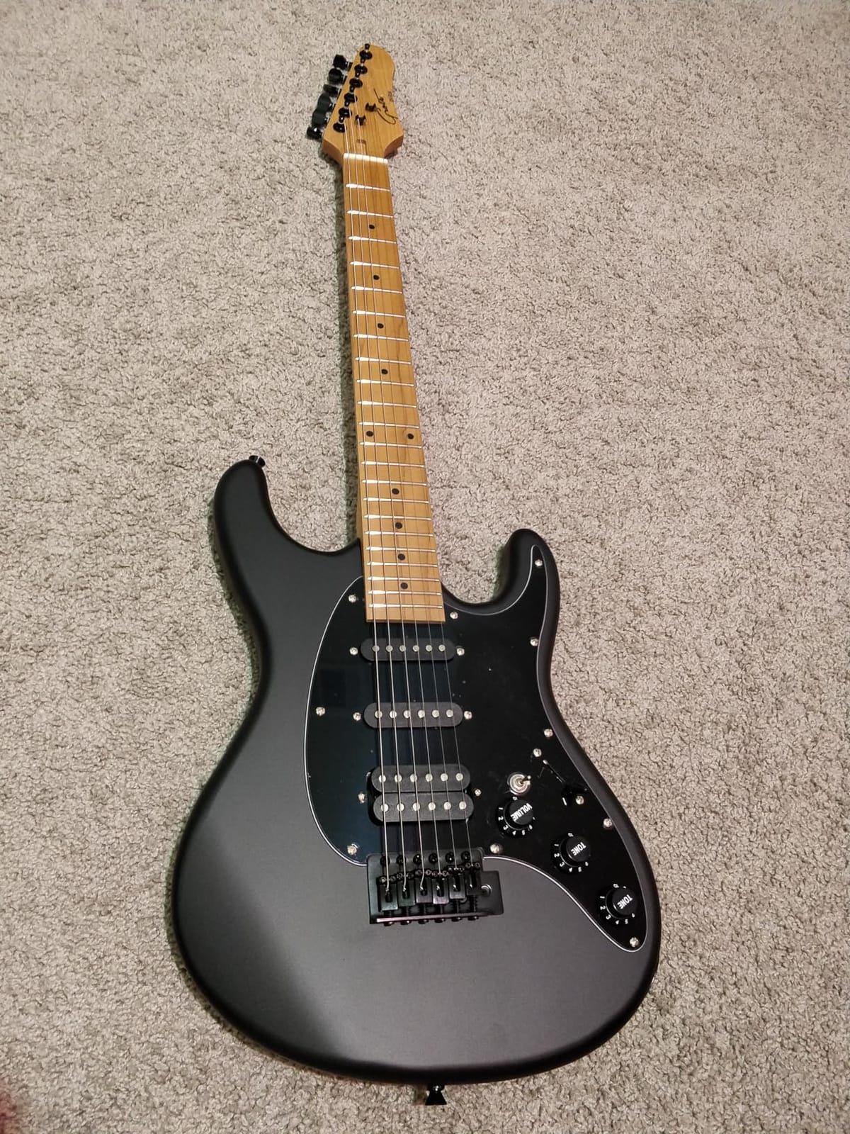 Grote Electric Solid Body Guitar Modern-GST For Beginners (Noble Blue) customer photo 1