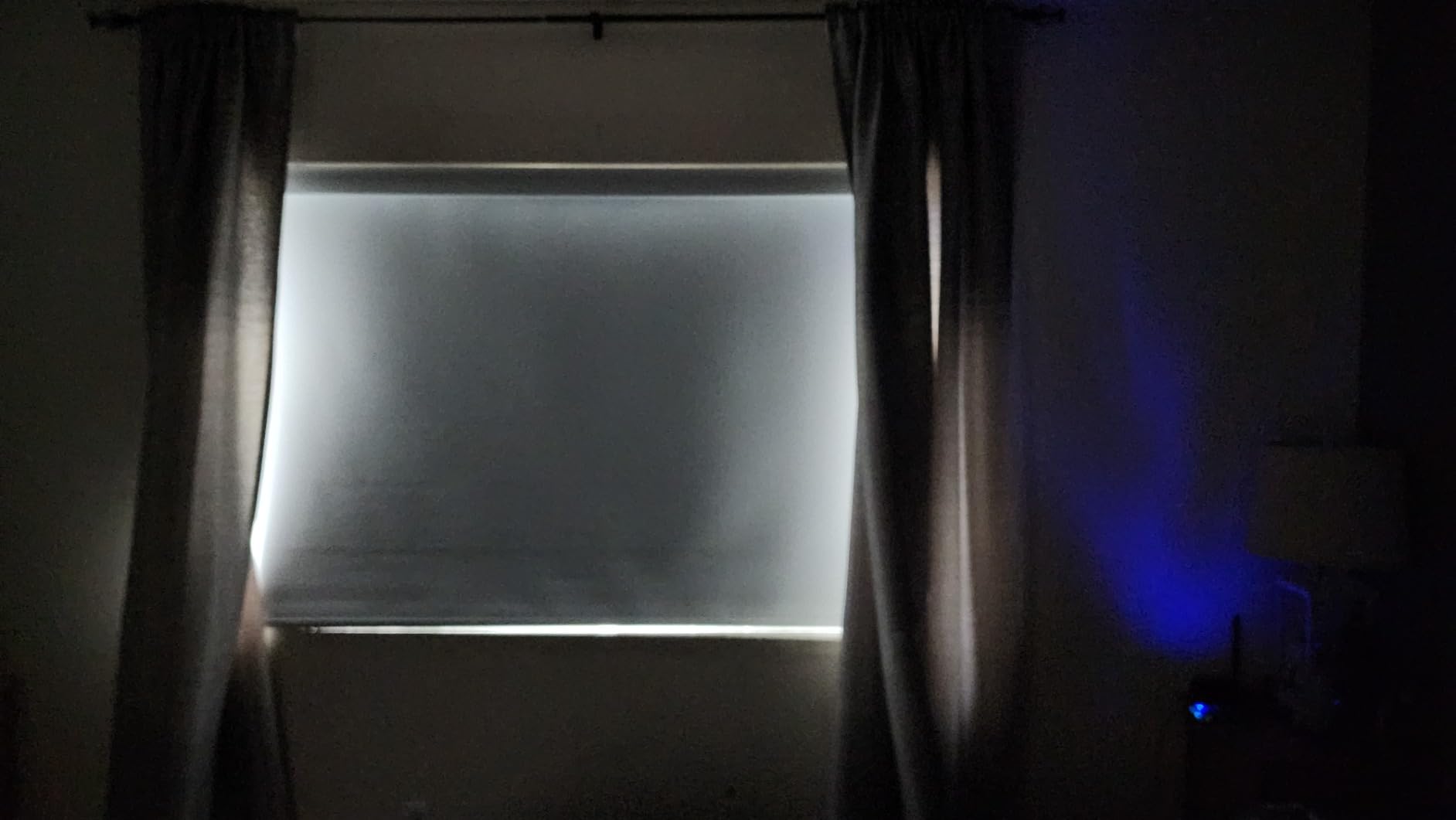 HeyBlinds Motorized Blinds with Remote, 100% Blackout Smart Blinds, Automatic Shades for Windows Compatible with Alexa Google and Homekit, Custom Size(Light Chaser-Perla Bianca BO) customer photo 1