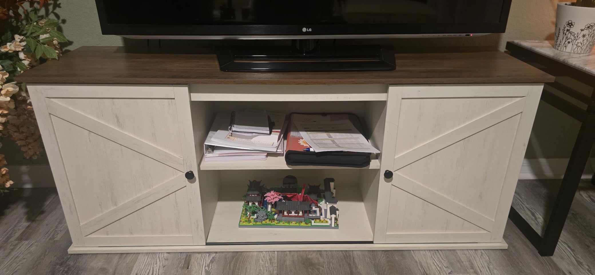 VASAGLE Farmhouse TV Stand for 80'' TV, Media Console, Sliding Barn Doors customer photo 1