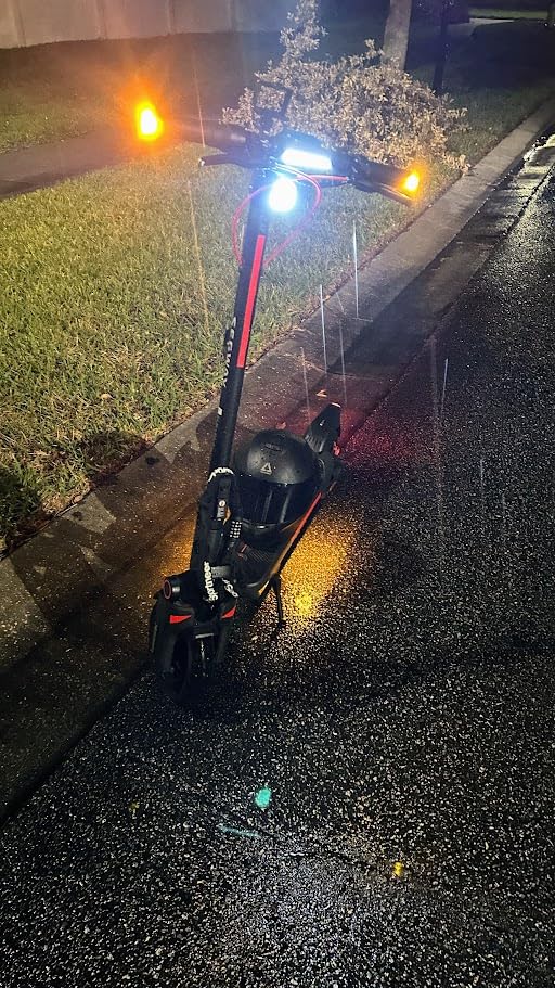Segway Ninebot MAX Series Electric Scooter, Up to 22-28 MPH, Long Range, Dual Suspension & Braking System, Fast Charging, Scooter for Adults, UL-2272 2271 Certified (G2/G3) customer photo 2