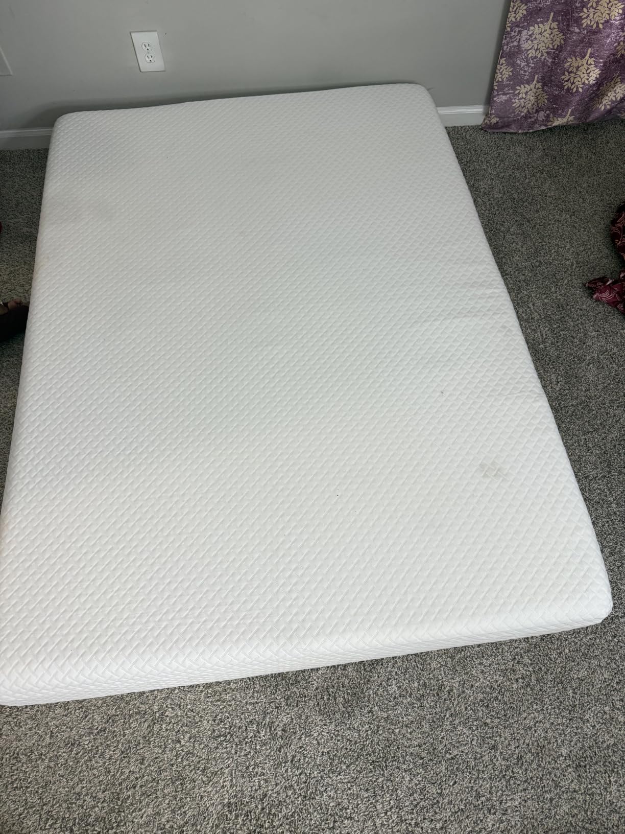 EGOHOME Queen Mattress 12 Inch, Green Tea Memory Foam Mattress, Medium Firm | Bed Mattress in A Box, Cooling Green Tea Gel, Pressure Relief, CertiPUR-US Certified, Fiberglass Free, 80''L x 60''W, White customer photo 1