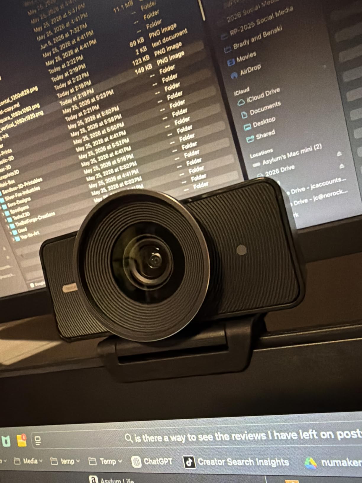 Elgato Facecam 4K, 4K60 Studio Webcam, DSLR-Like Control, Sony STARVIS 2 sensor, 49mm lens filter support, Uncompressed video, HDR support, Eco-friendly build, USB-C customer photo 2