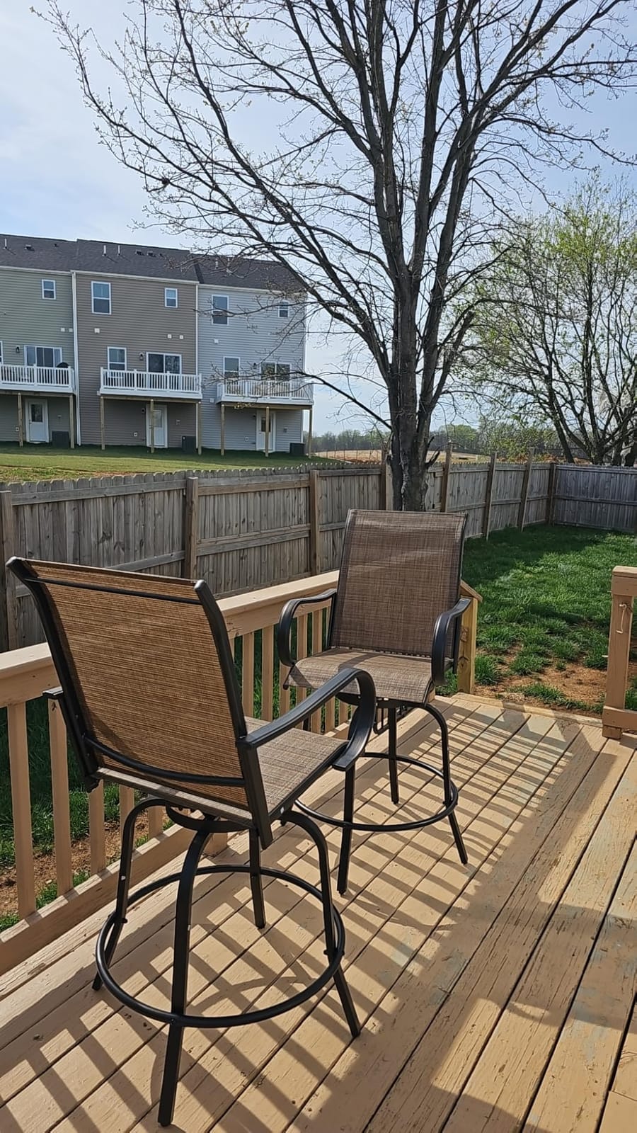 Soohow Outdoor Bar Stools Set of 2, Swivel Patio Barstools with Textilene Fabric, Height Top Patio Chair 360° Swivel, All Weather Use, Ergonomic Comfort Bar Height Tall Outdoor Stools for Balcony customer photo 1