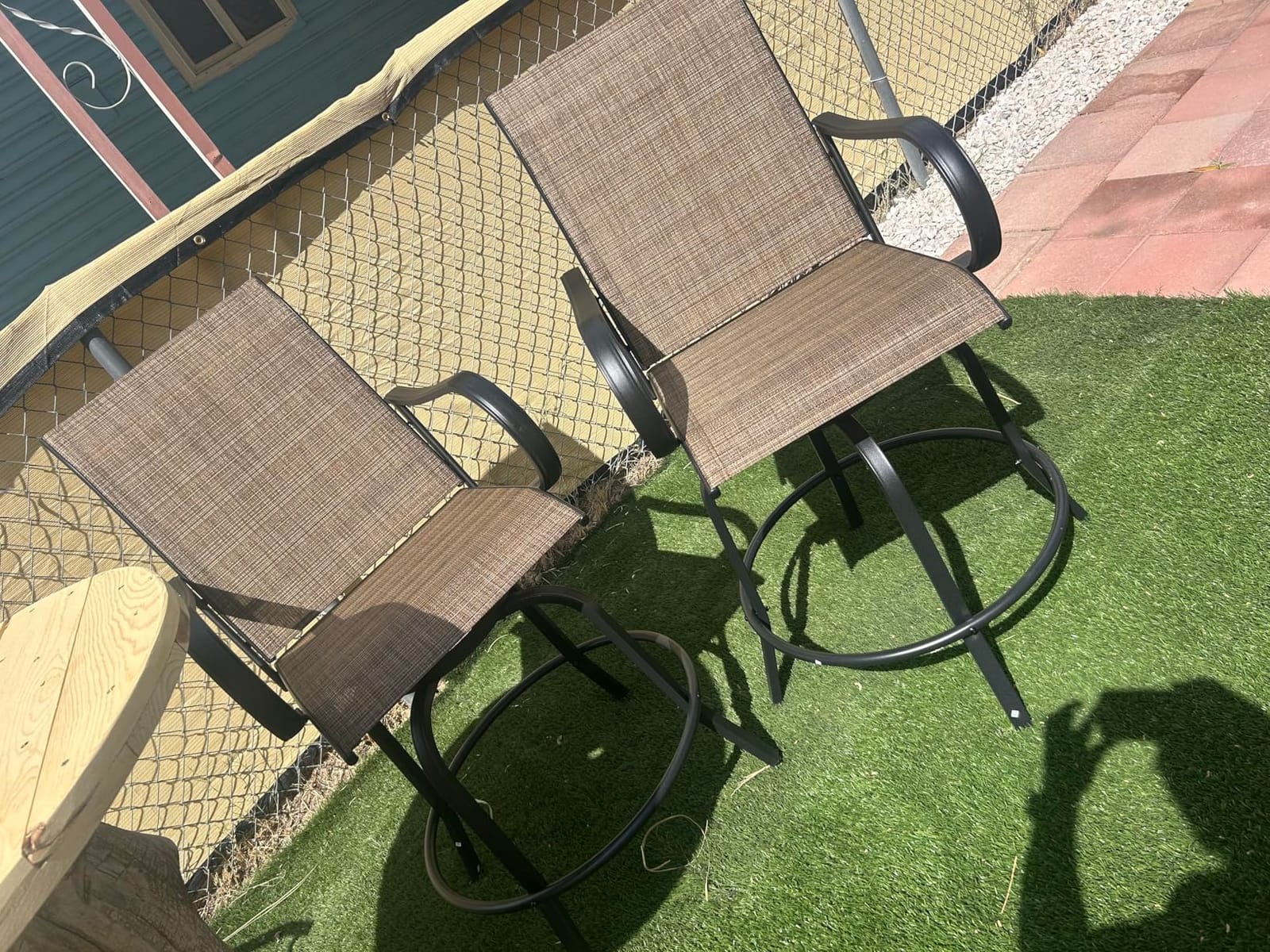 Soohow Outdoor Bar Stools Set of 2, Swivel Patio Barstools with Textilene Fabric, Height Top Patio Chair 360° Swivel, All Weather Use, Ergonomic Comfort Bar Height Tall Outdoor Stools for Balcony customer photo 2