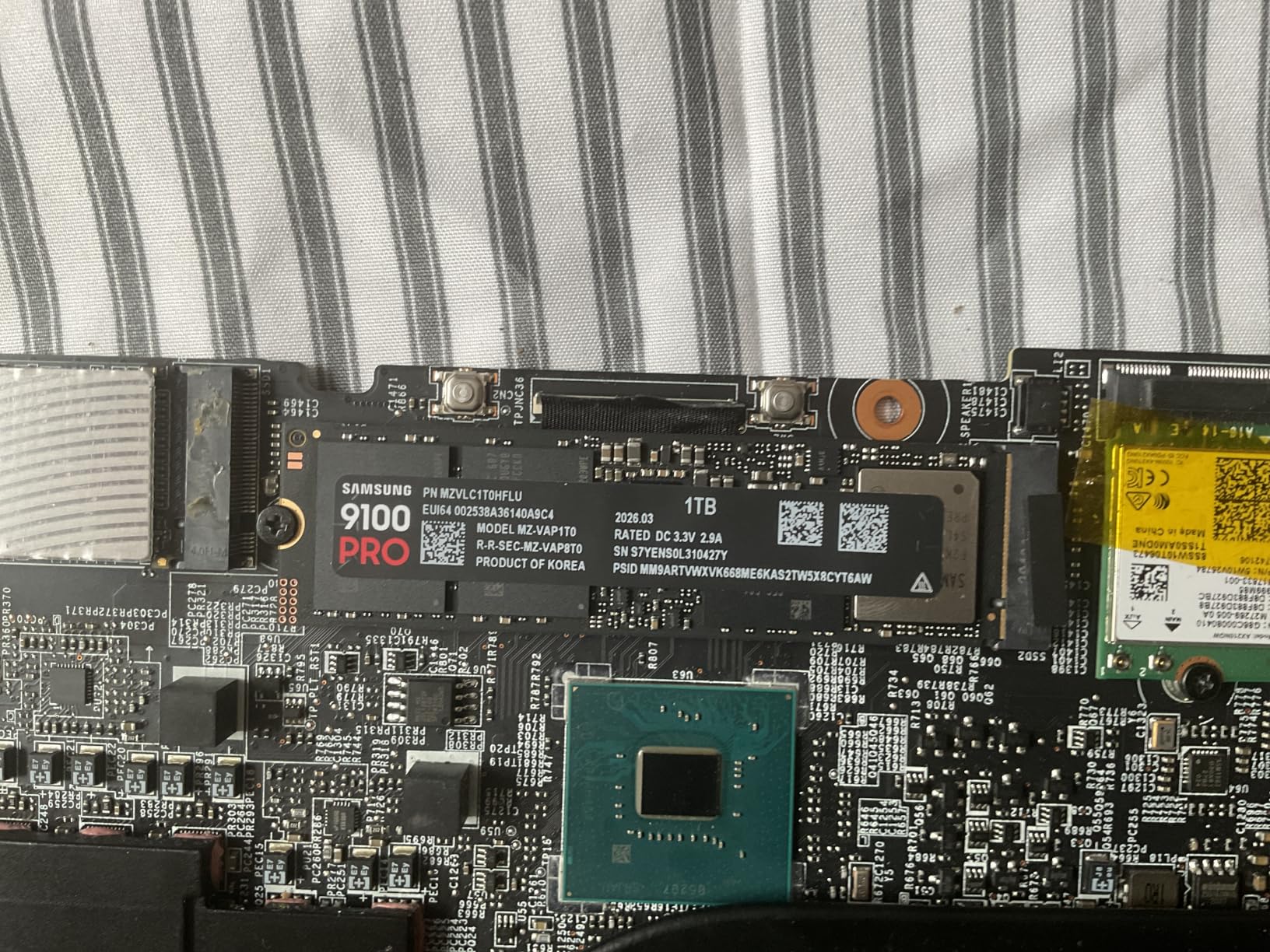 Samsung SSD 9100 PRO 1TB, PCIe 5.0x4 M.2 2280, Up to 14,700MB/s | NVMe Internal Solid State Hard Drive best for AI Computing, Gaming, and Heavy Duty Workstations (MZ VAP1T0B/AM) customer photo 1