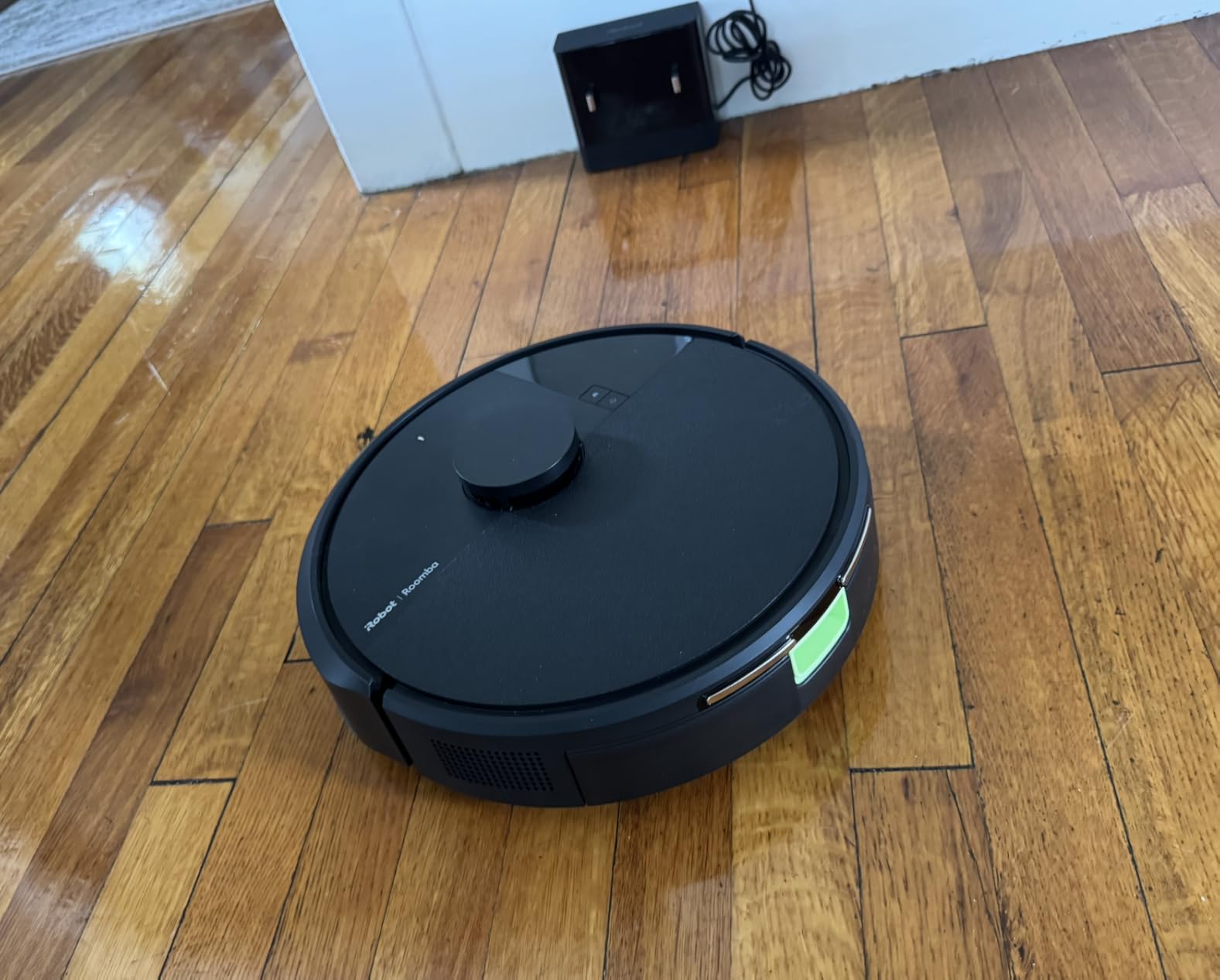 iRobot Roomba 105 Vac Robot Vacuum - Easy to use, Intense Power-Lifting Suction, LiDAR Navigation, Multi-Surface Cleaning, Cleans in Neat Rows, Self-Charging | LiDAR navigation, power-lifting suction customer photo 2