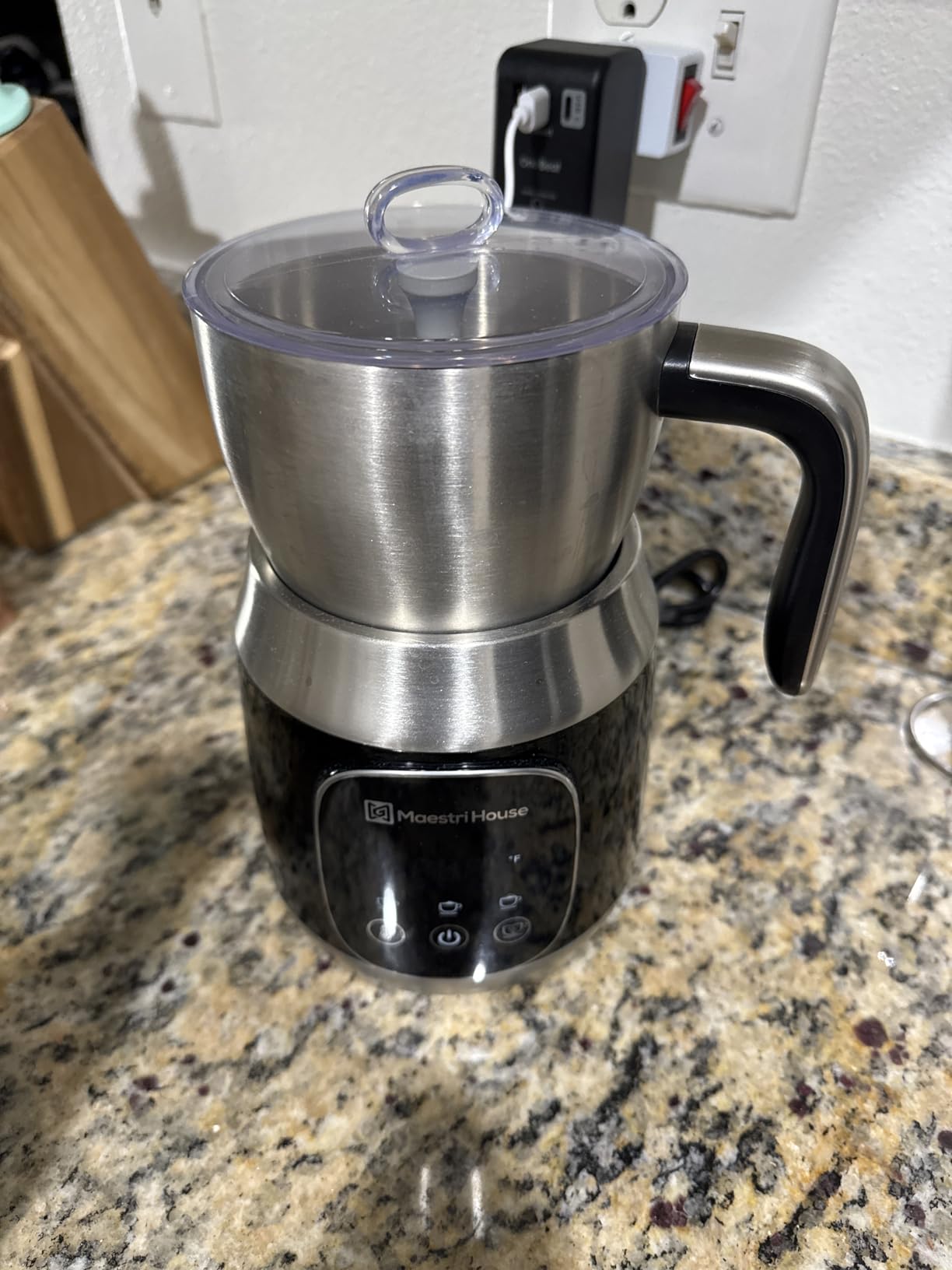 Maestri House DualFro 600 Milk Frother and Steamer 21oz/600mL | Variable Temp 4 Settings & 3 Froth Levels, Memory Function for Latte Cappuccino Hot Chocolate, Dishwasher Safe, Brush Included customer photo 2