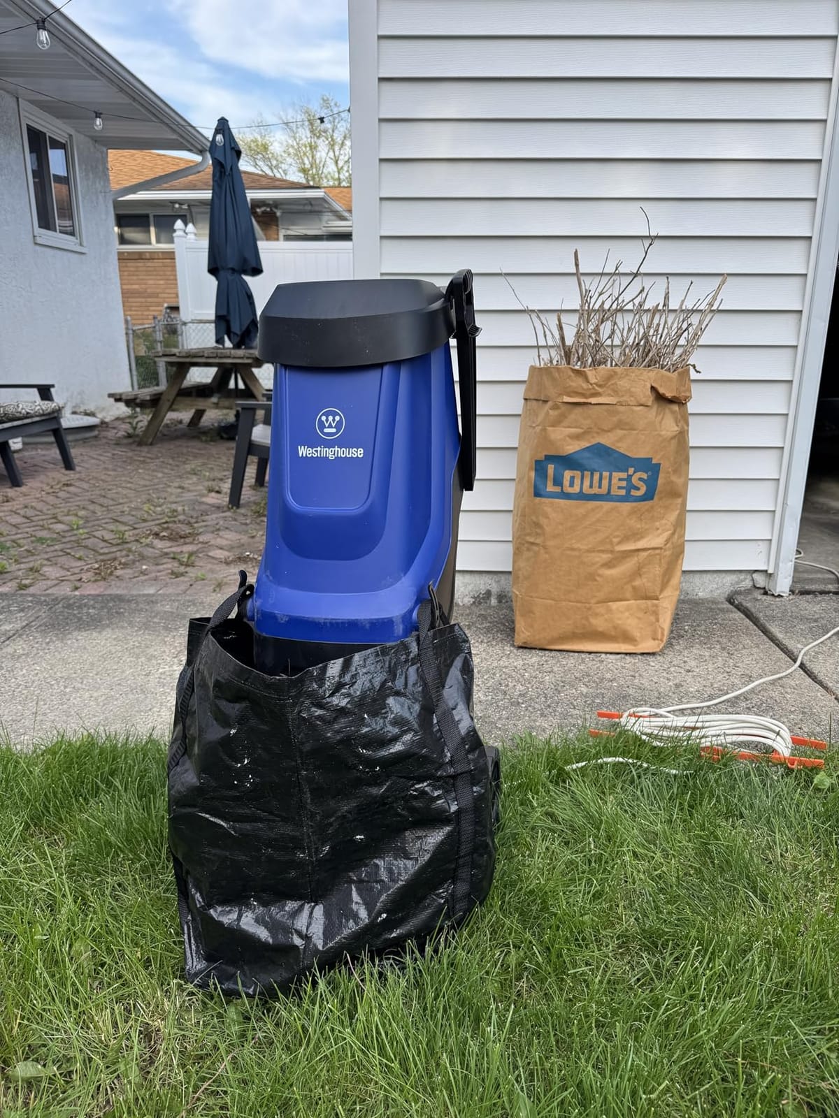 Westinghouse Corded Electric Wood Chipper Shredder 1.7-Inch 15 Amp with 12 Gallon Collection Bag for Easy Cleanup customer photo 2