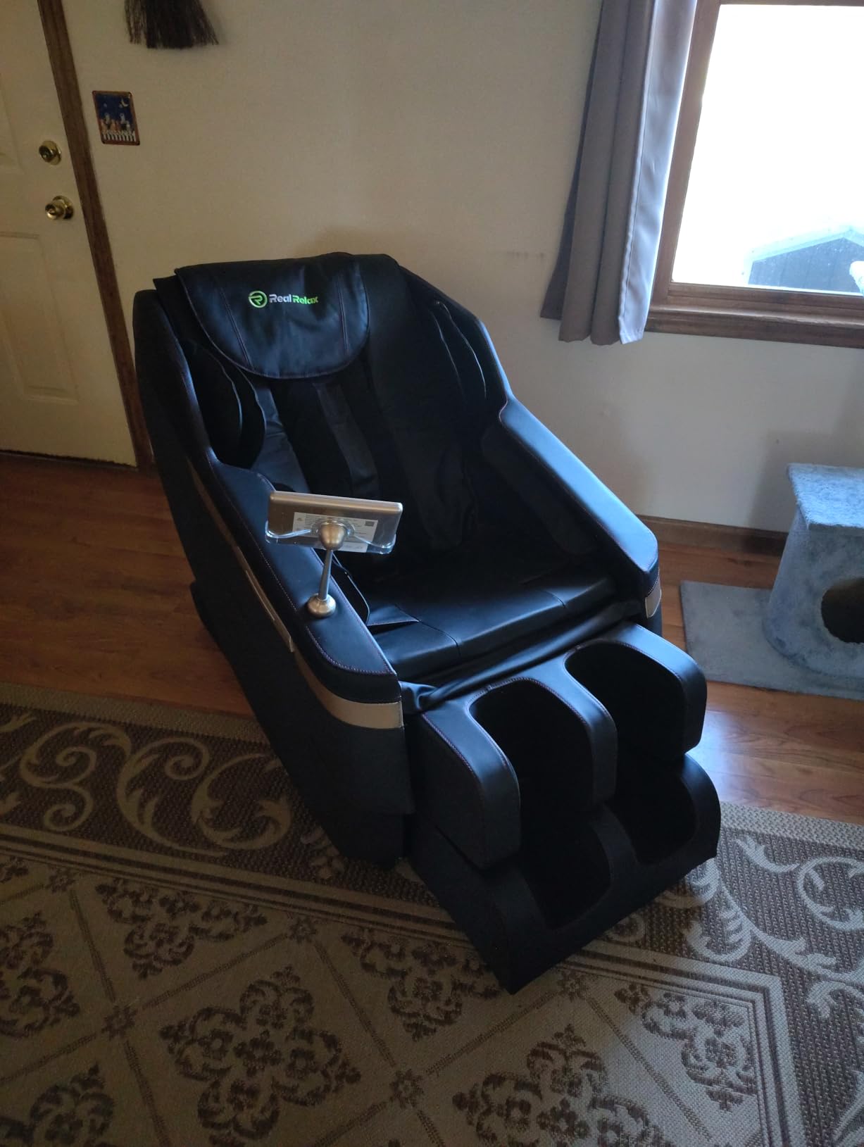 Real Relax Full Body Shiatsu Massage Chair for Home Relaxation, Zero Gravity Recline, Pre-Assembled, 6 Auto Modes, Foot Massage, Waist & Calf Heating, Bluetooth, Black customer photo 2
