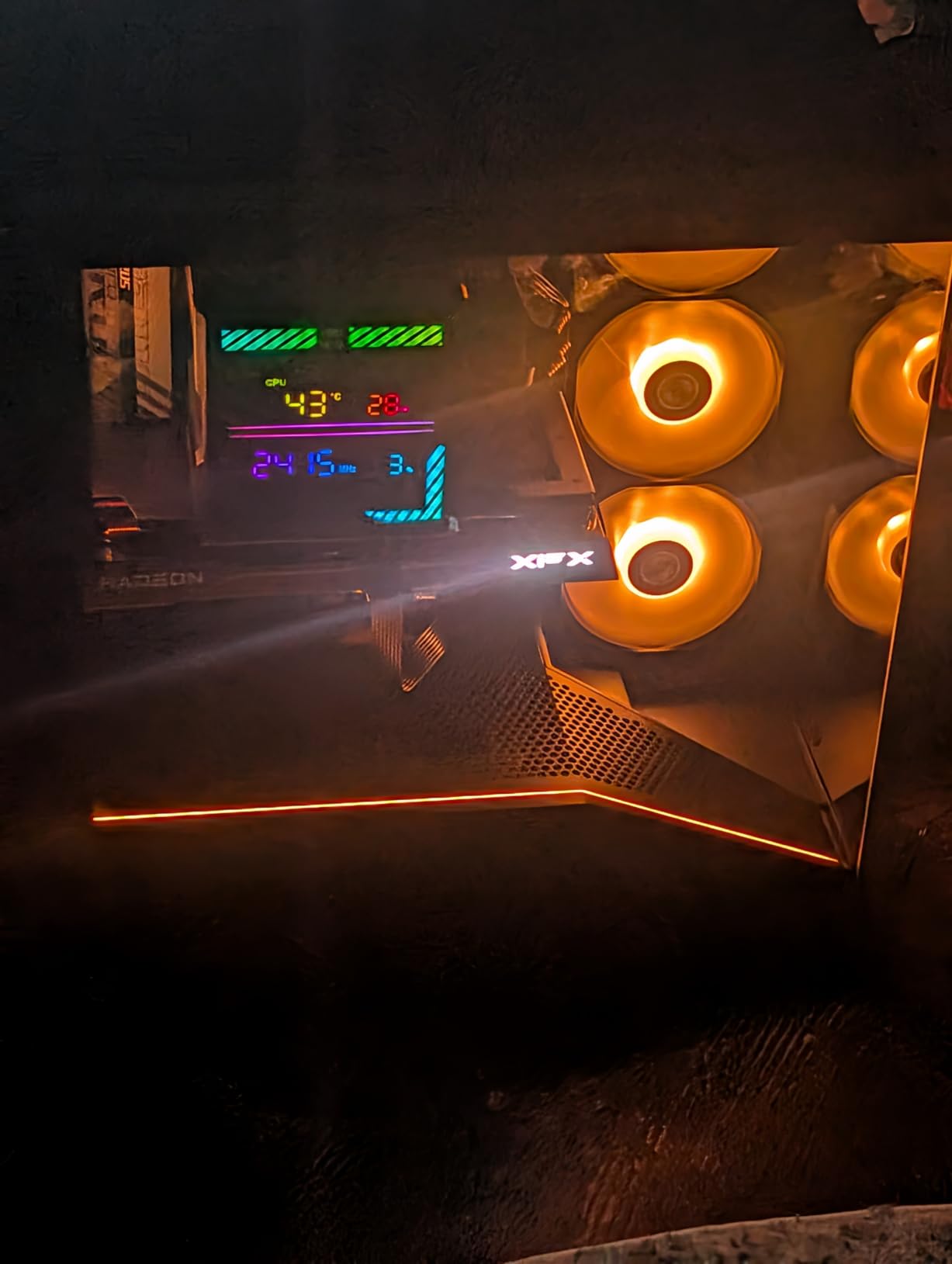 Lian Li Vector V100 ATX Mid-Tower PC Case with 4 ARGB PWM Fans, Black | Side I/O USB-C | Dust Filiter | Support 420mm GPUs & 360mm Radiator | Included GPU Bracket | LED & Display Platform (V100RX) customer photo 2
