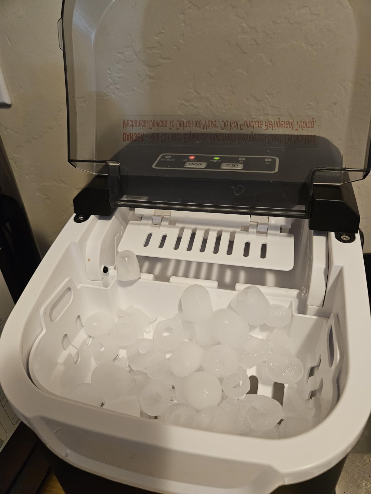 Antarctic Star Countertop Ice Maker Machine, 26Lbs/Day Fastest 6-Min Ice | 8 bullet ice in 6min, 2 sizes, energy-saving, portable handle, Self-Cleaning, basket/scoop for Home/bar/RV/camping, Black customer photo 1