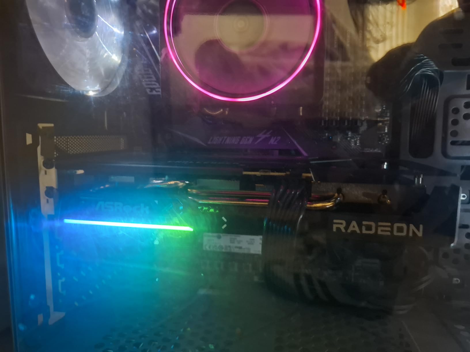ASRock Radeon RX 9060 XT Challenger 16GB OC Graphics Card customer photo 1