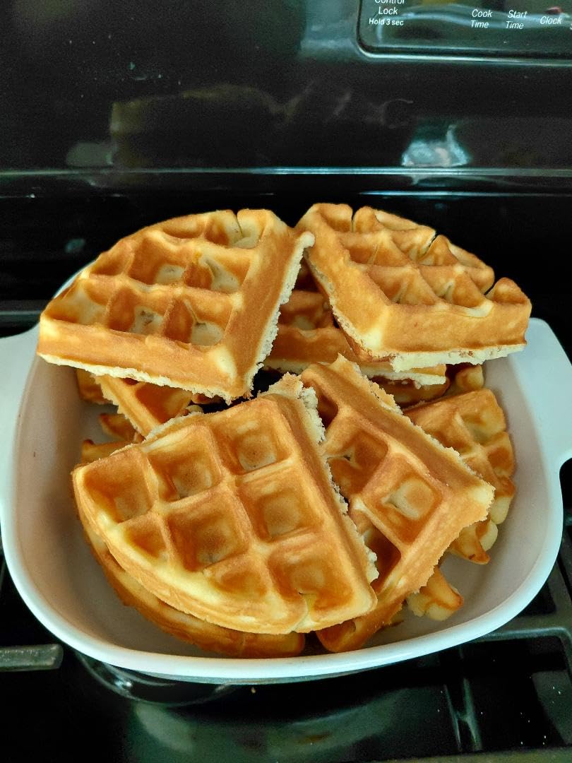 Hehinton 110V 1300W Commercial Belgian Liege Waffle Maker, Rotatable Croffle Machine with 122-572℉ Temp Control, 0-5min Timer customer photo 2